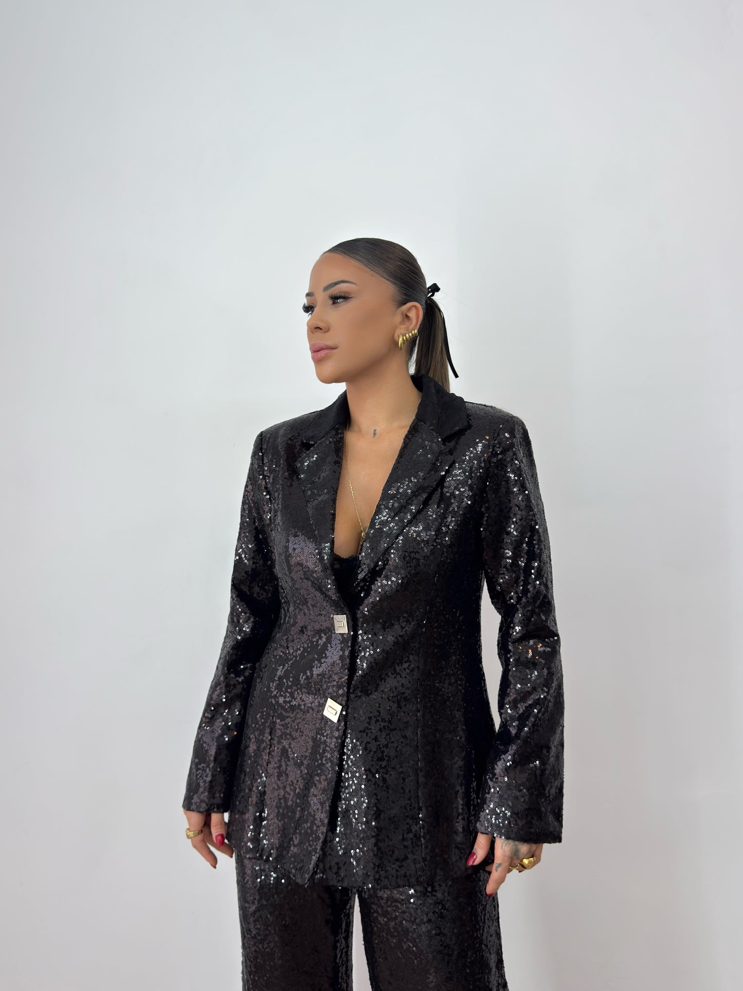 TRAJE PREMIUM BLACK GIO