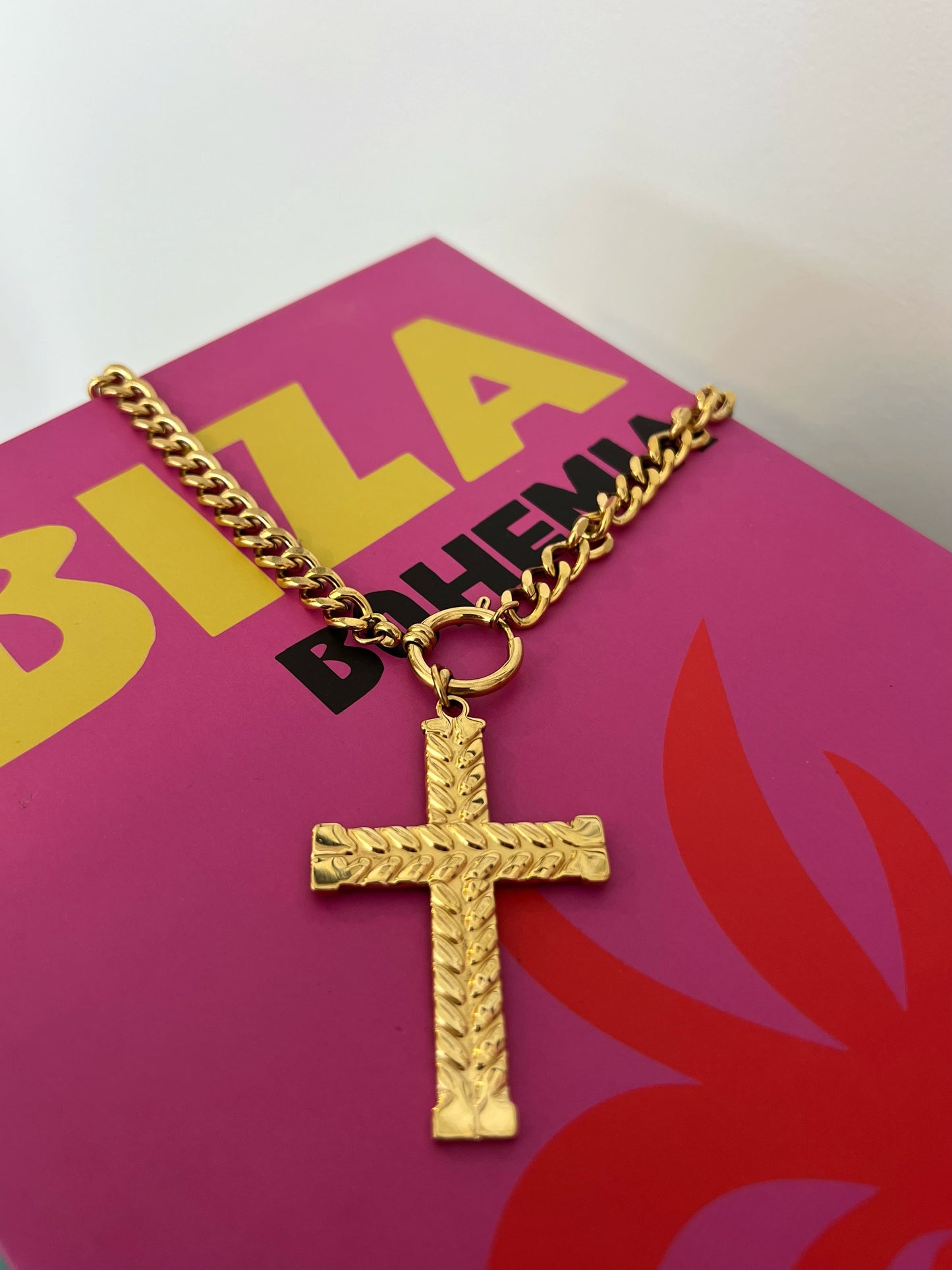 COLLAR BIG CROSS