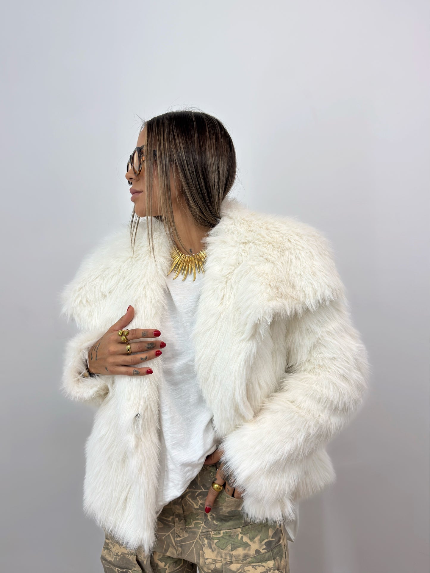 ABRIGO PREMIUM HANNAH WHITE