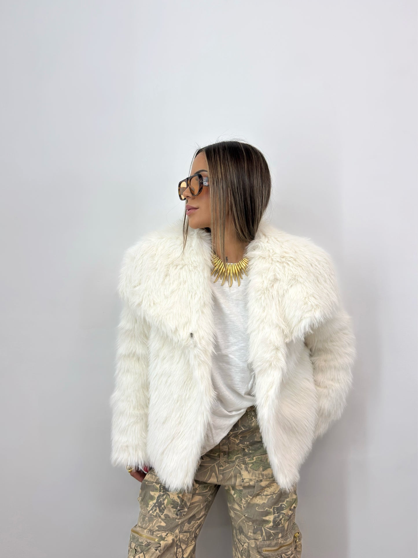 ABRIGO PREMIUM HANNAH WHITE