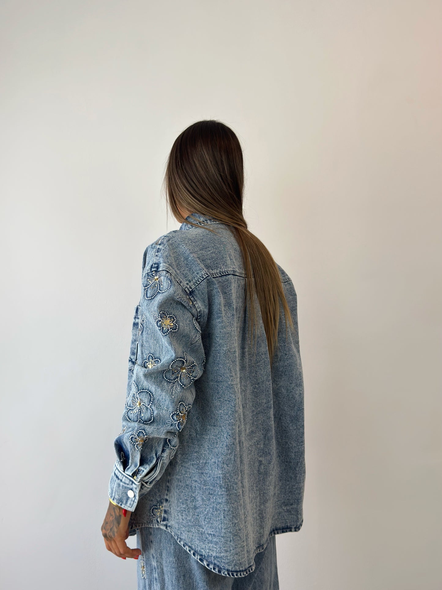 SOBRE | CAMISA OVER PREMIUM FLOWERS