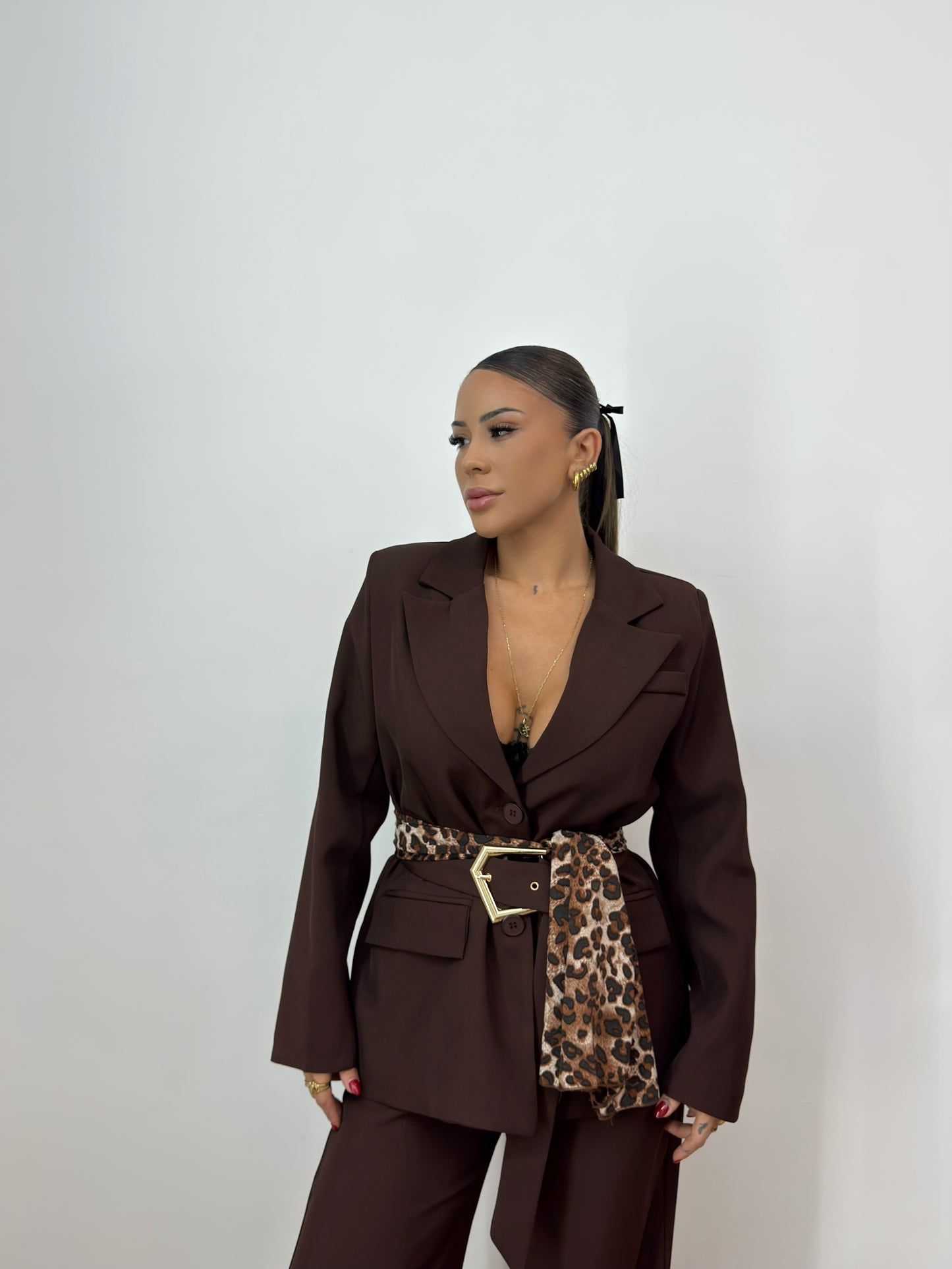 TRAJE PREMIUM CHOCO BELT