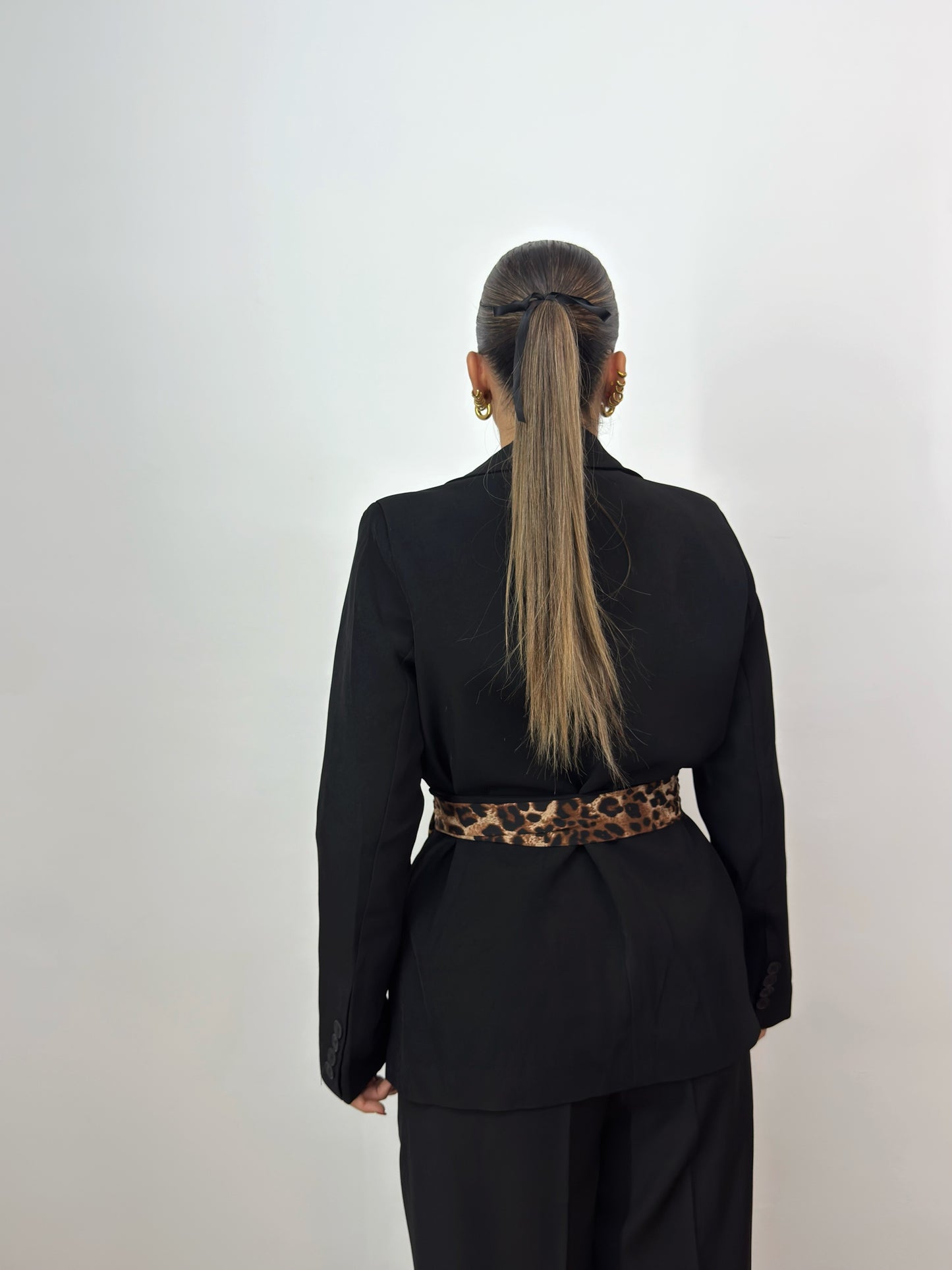 TRAJE PREMIUM BLACK BELT