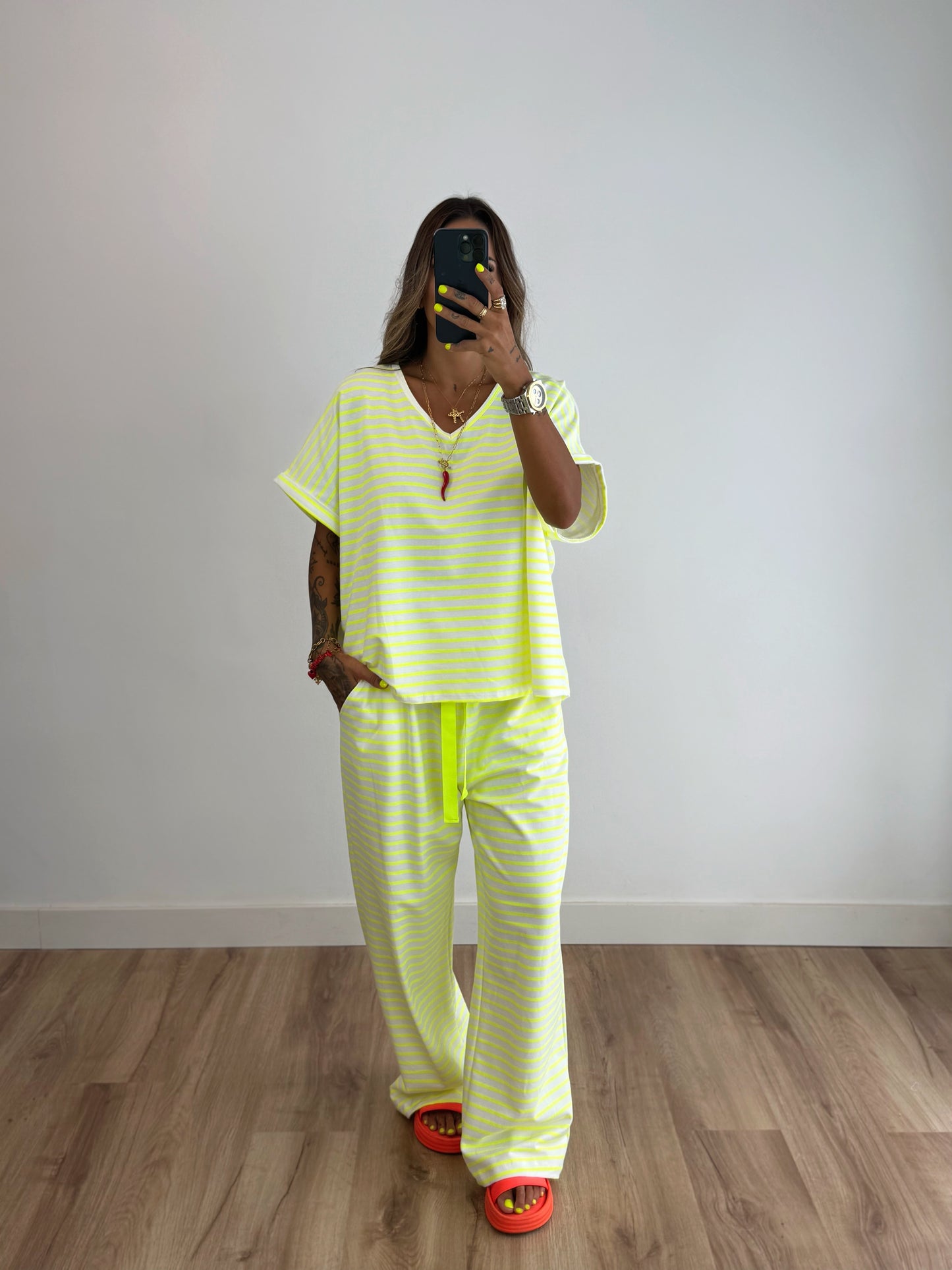CONJUNTO PREMIUM FLÚOR HANNAH