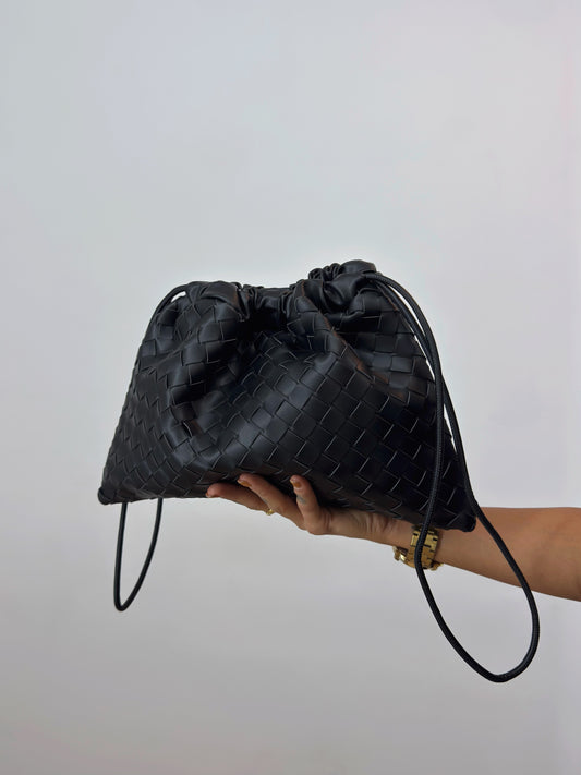 CLUTCH TEXTURE BLACK