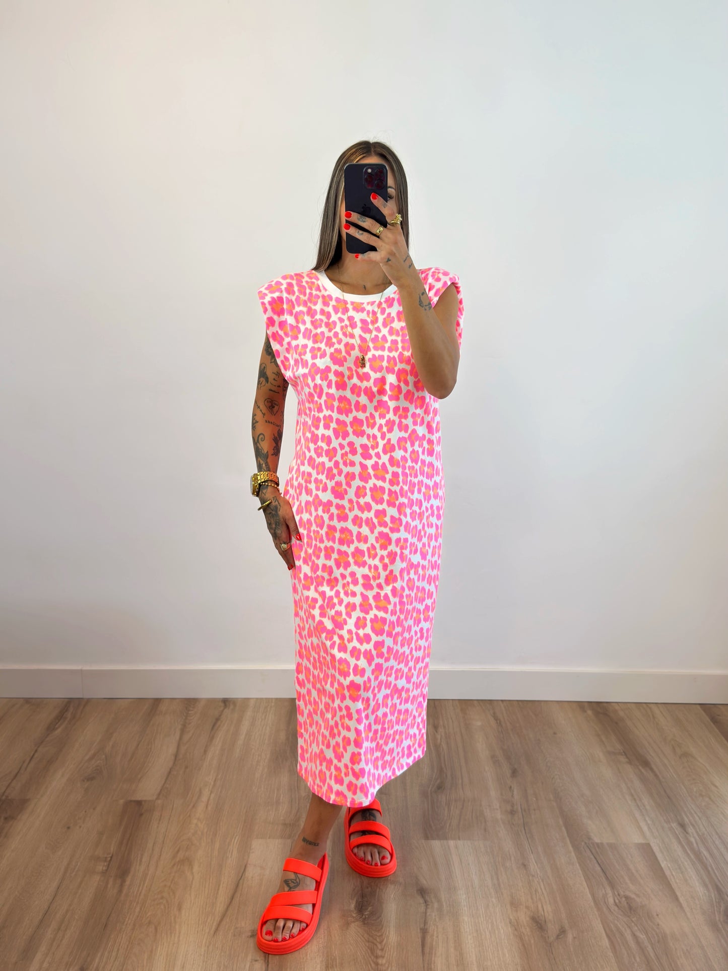 VESTIDO HOMBRERAS ALÉ
