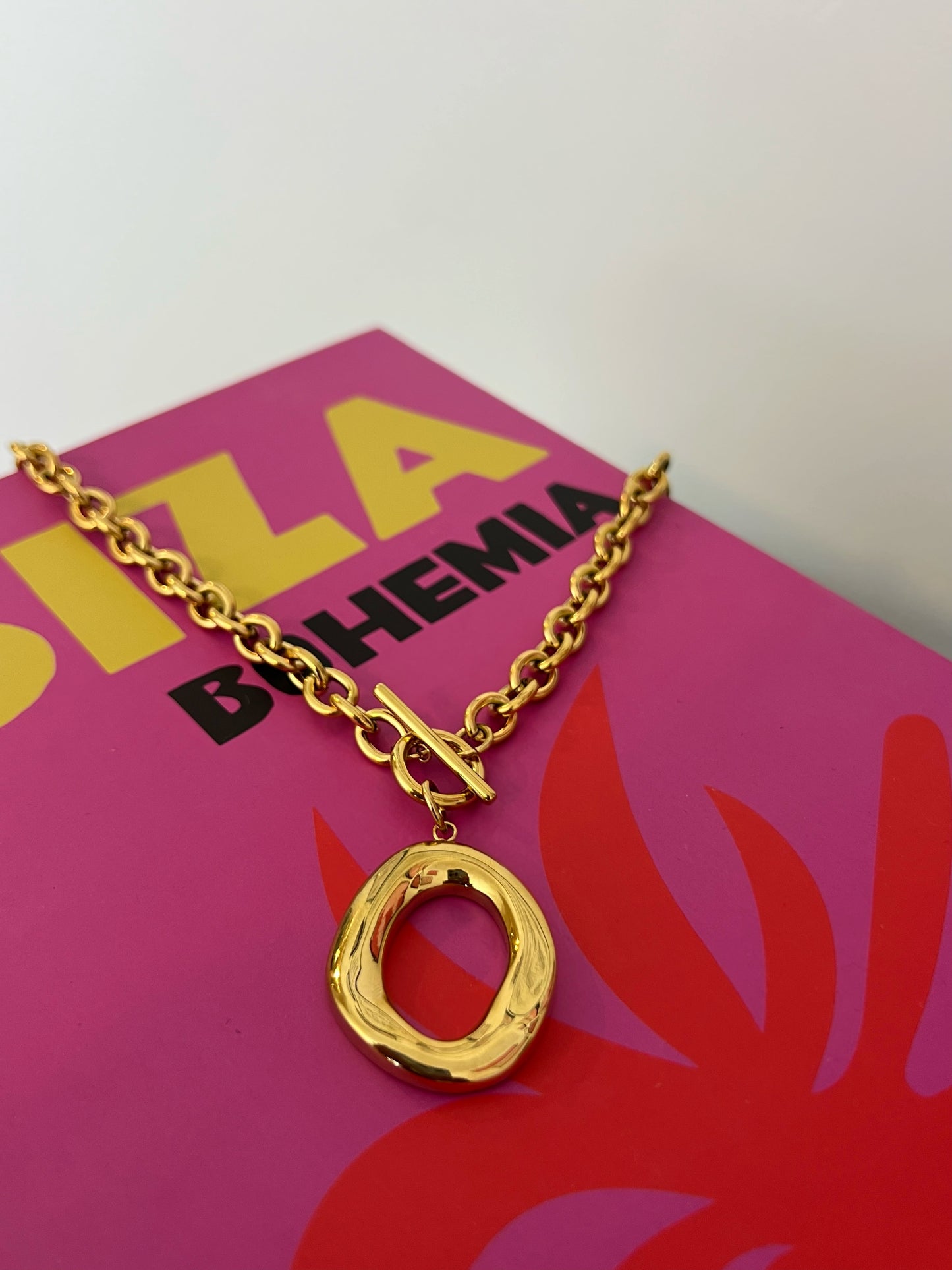 COLLAR CIRCLE
