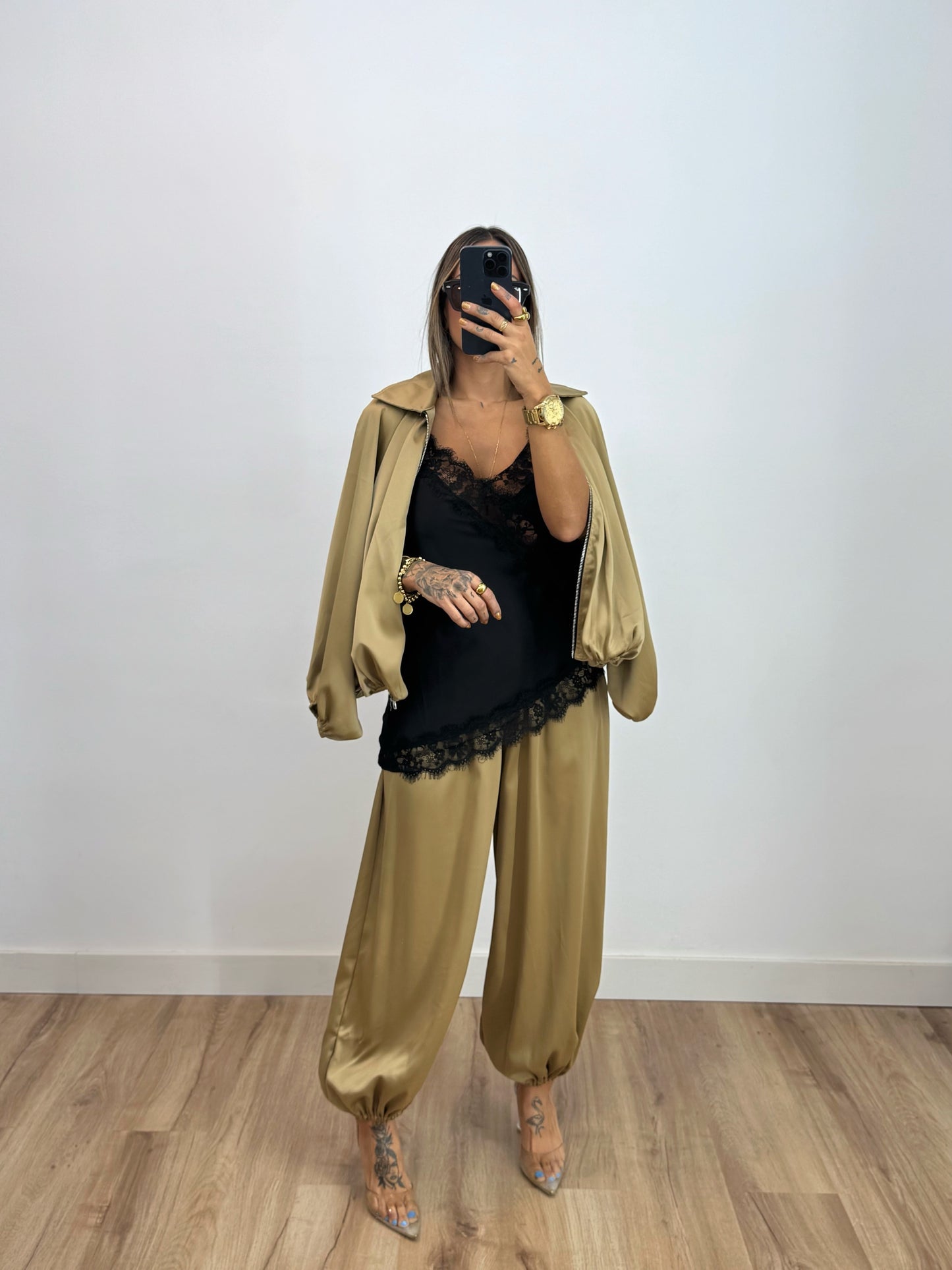 CONJUNTO SATINADO BOMB GOLD