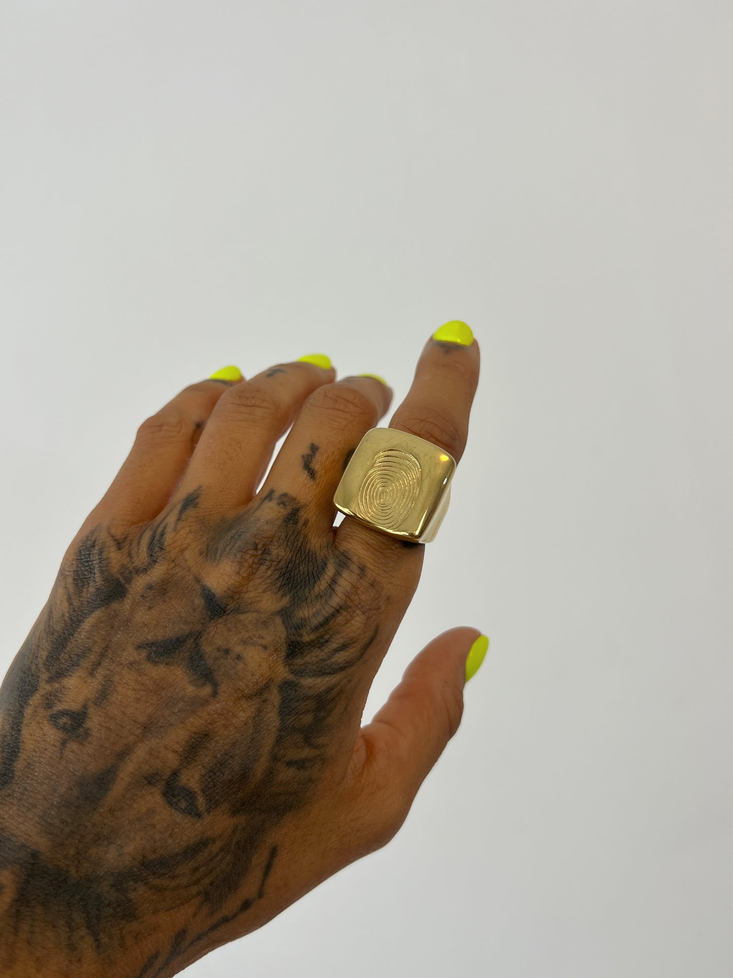 ANILLO GOLD FINGER