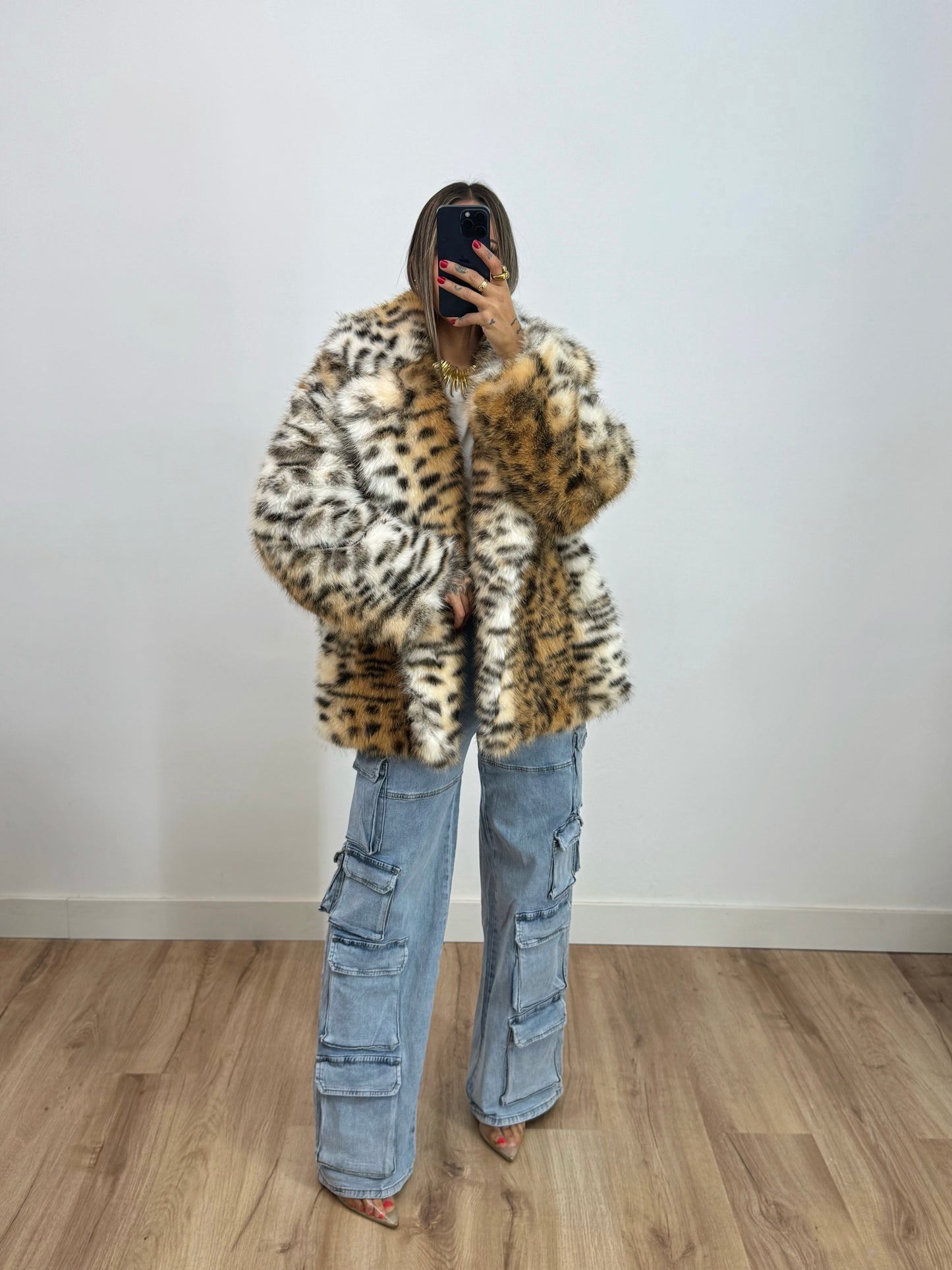 JEANS CARGO POCKETS