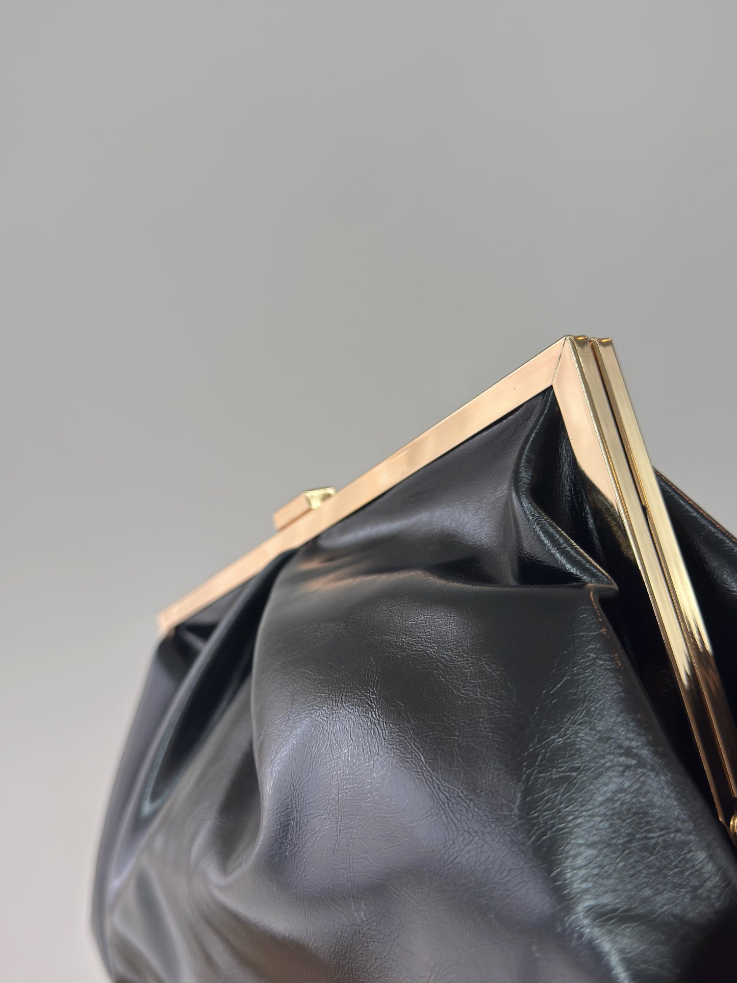 CLUTCH BLACK GIO