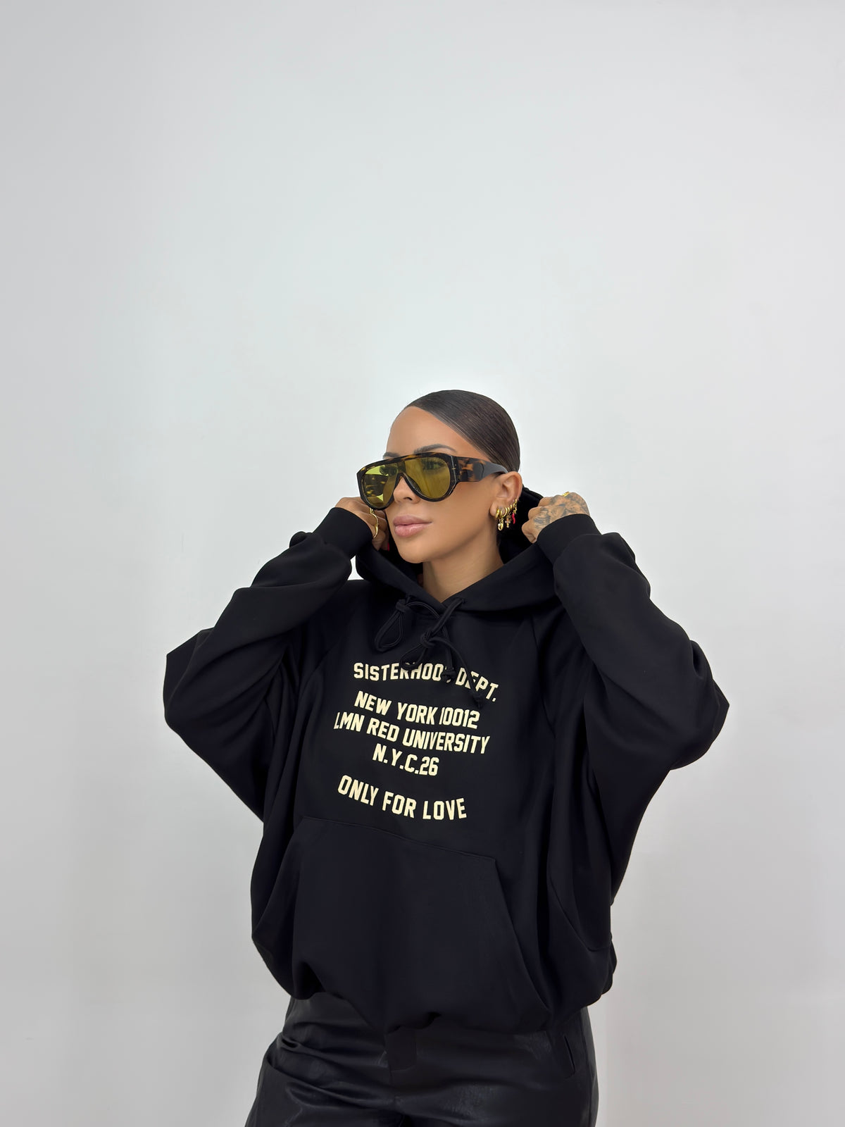 SUDADERA OVER BLACK LUMINA