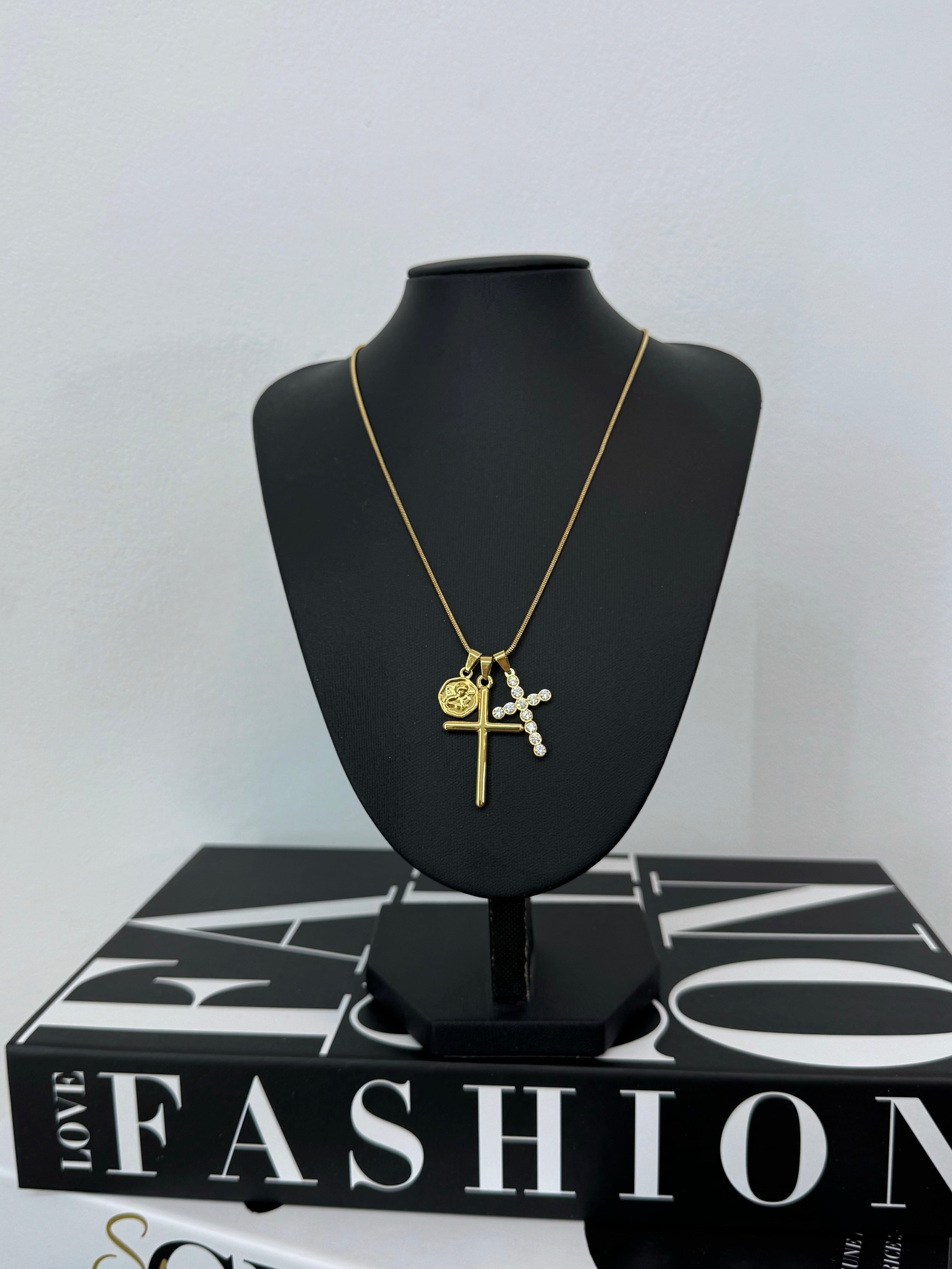 COLLAR DOUBLE CROSS