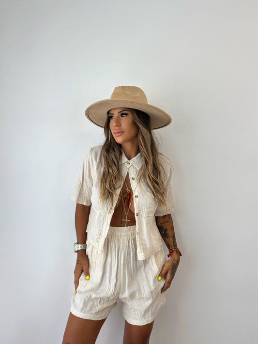 CONJUNTO BORDADO NUDE