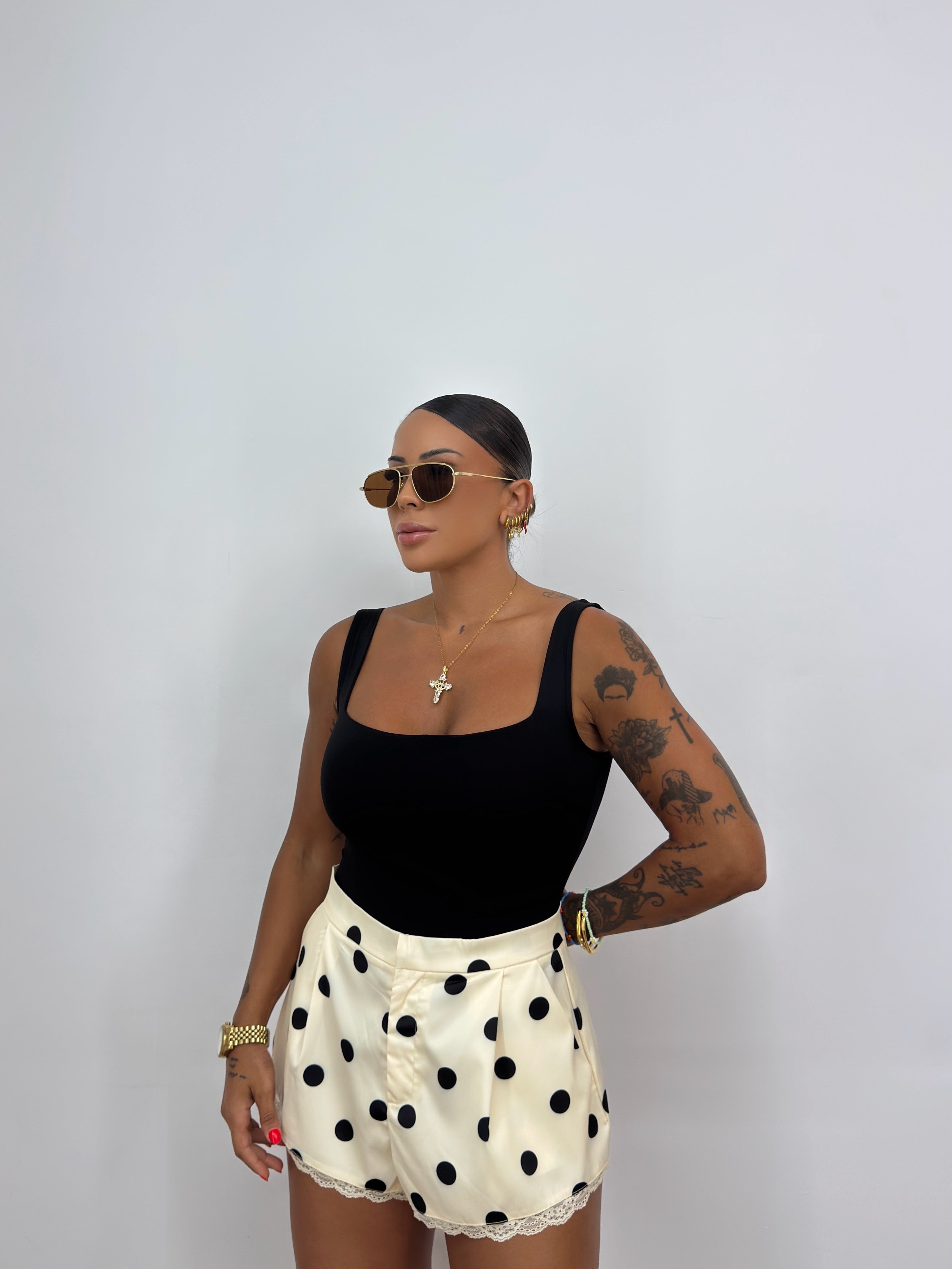 SHORT PREMIUM SATINADO POLKA DOTS YELL