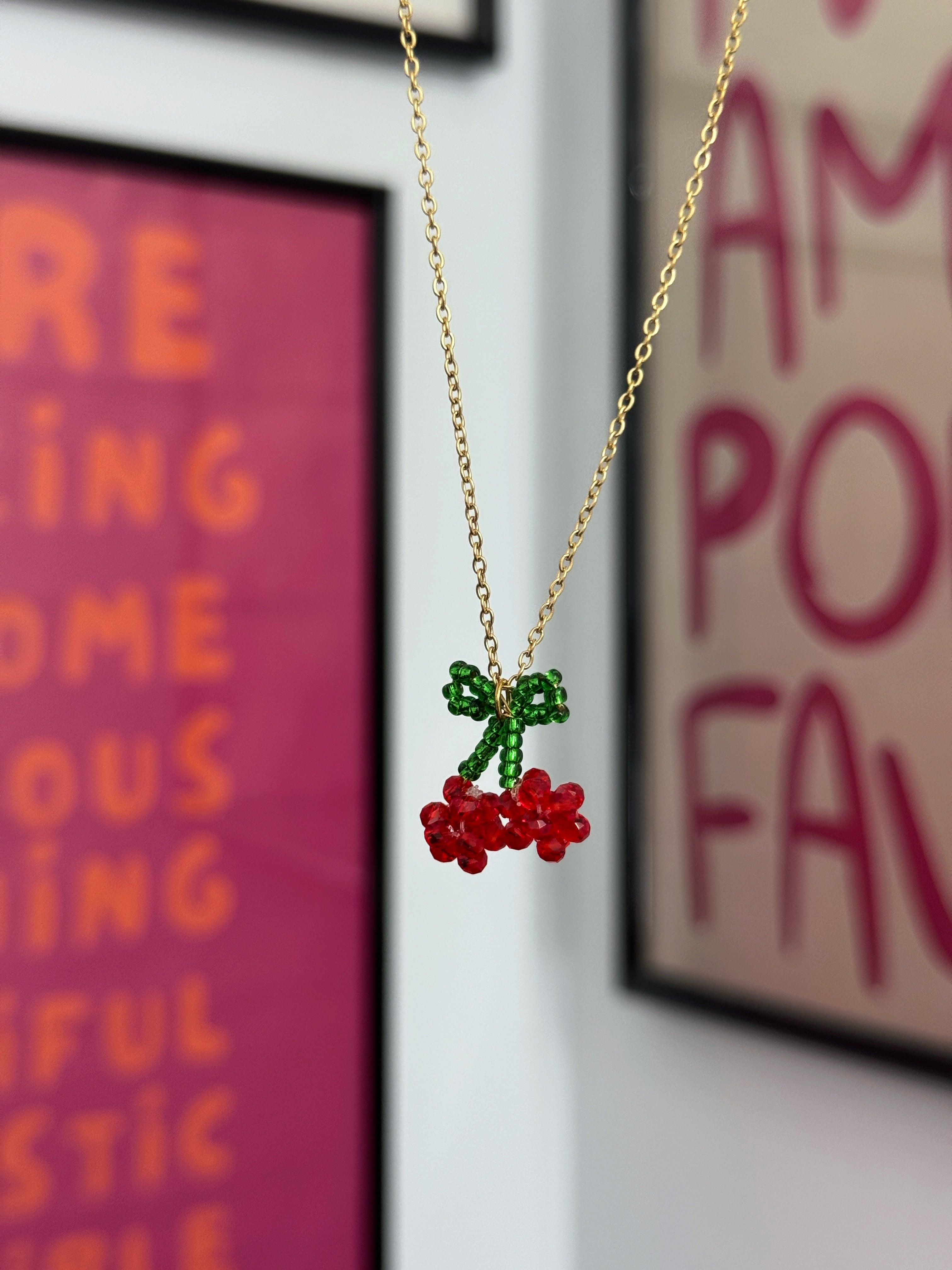 COLLAR CHERRY