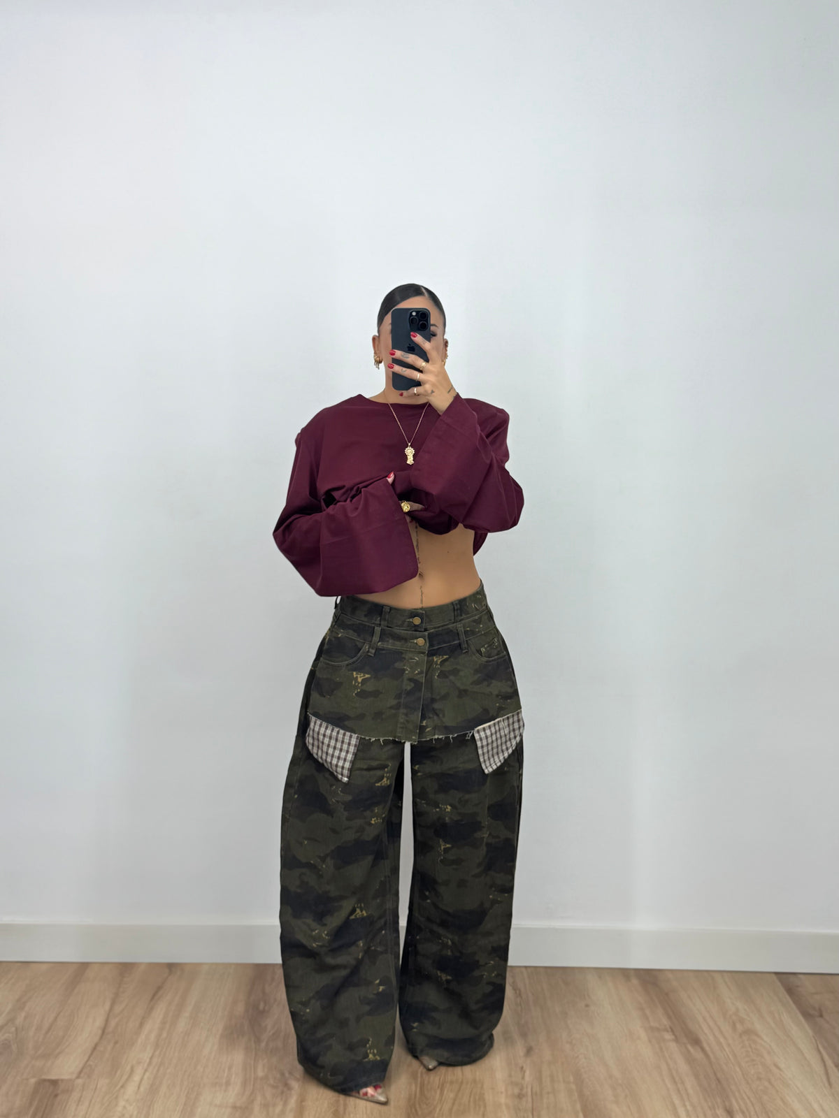 JEANS OVER CAMO