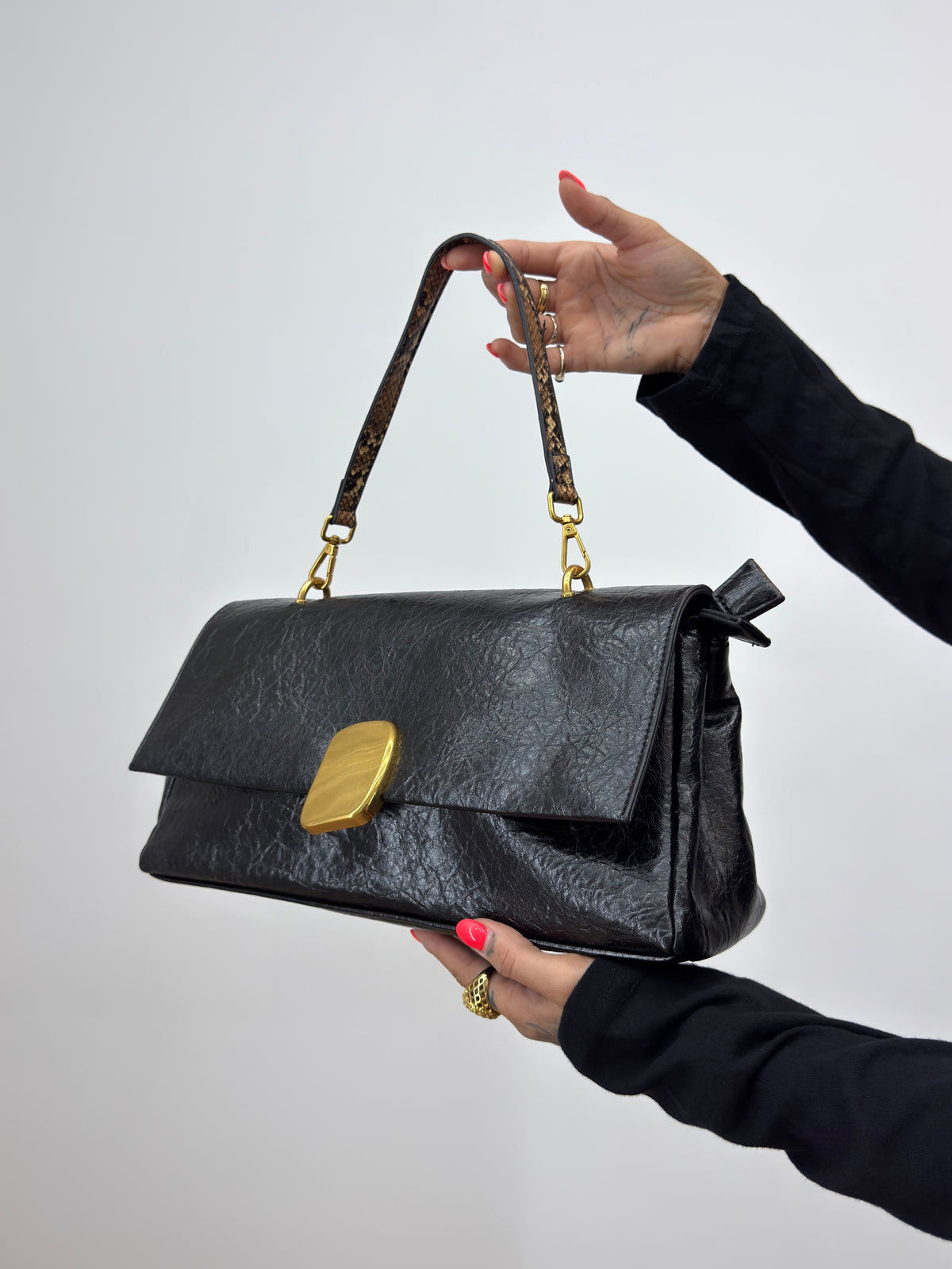 BOLSO PREMIUM BLACK SNAKE