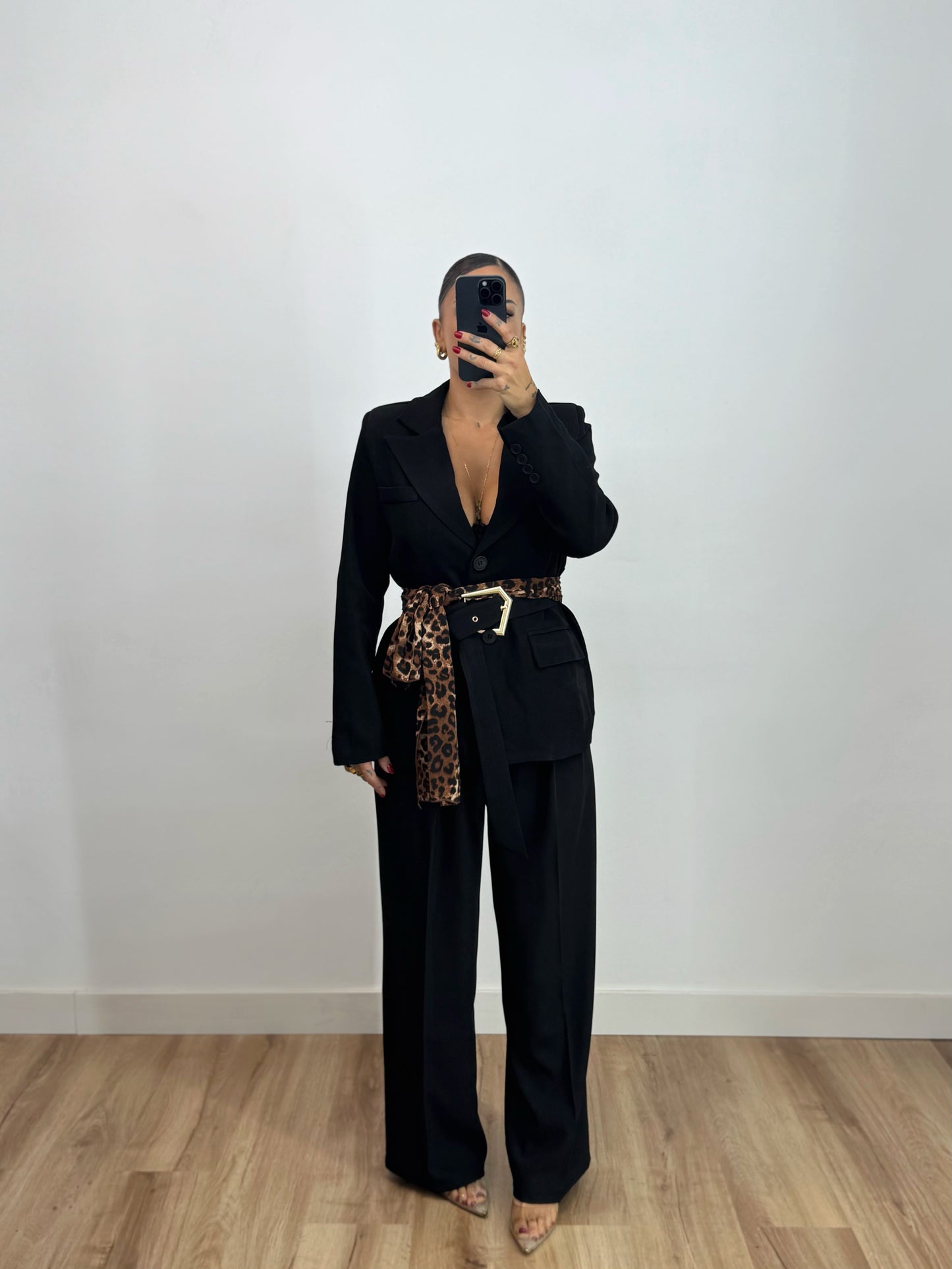 TRAJE PREMIUM BLACK BELT