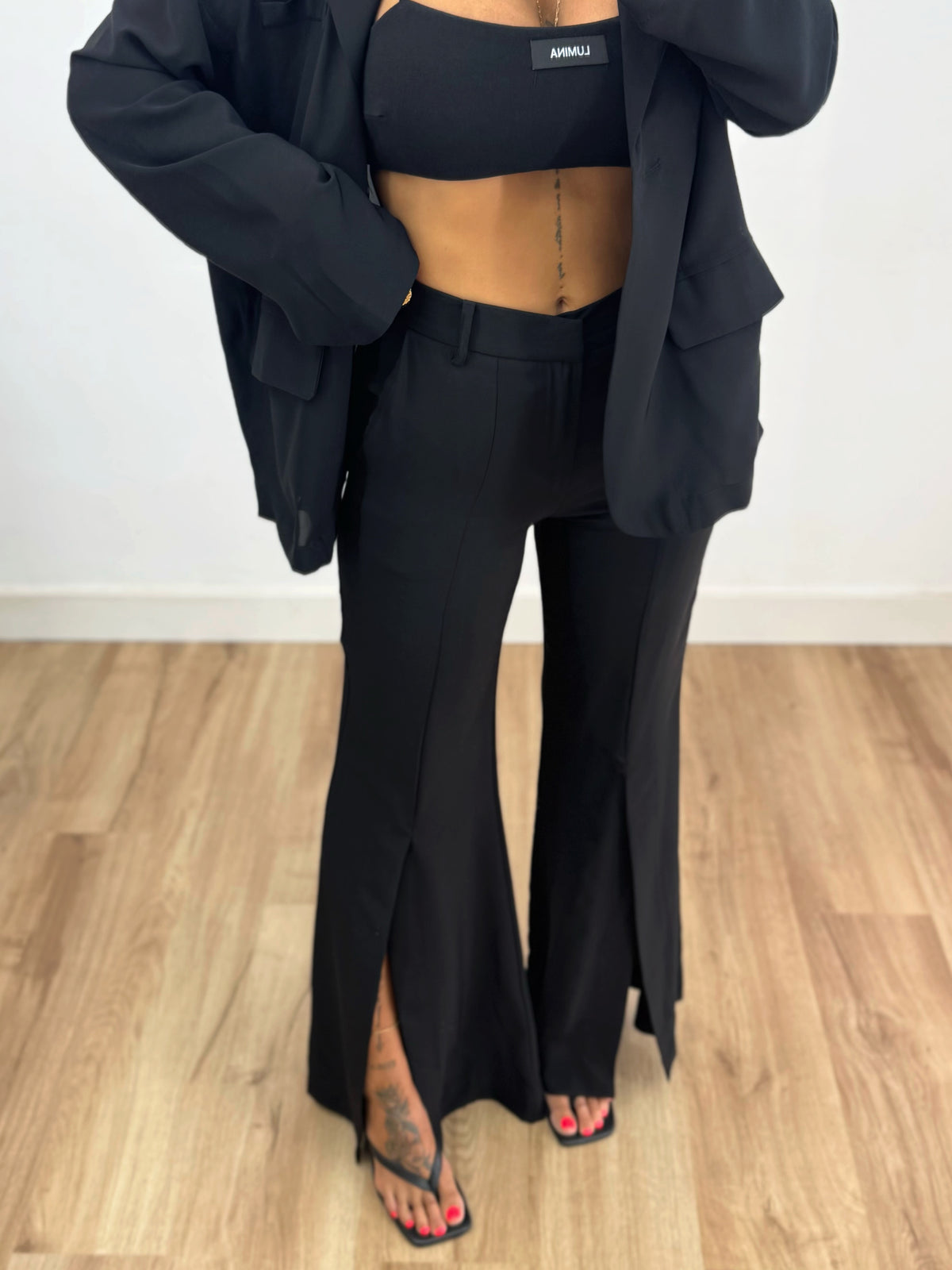PANTALÓN TRAJE ABERTURAS LUMINA