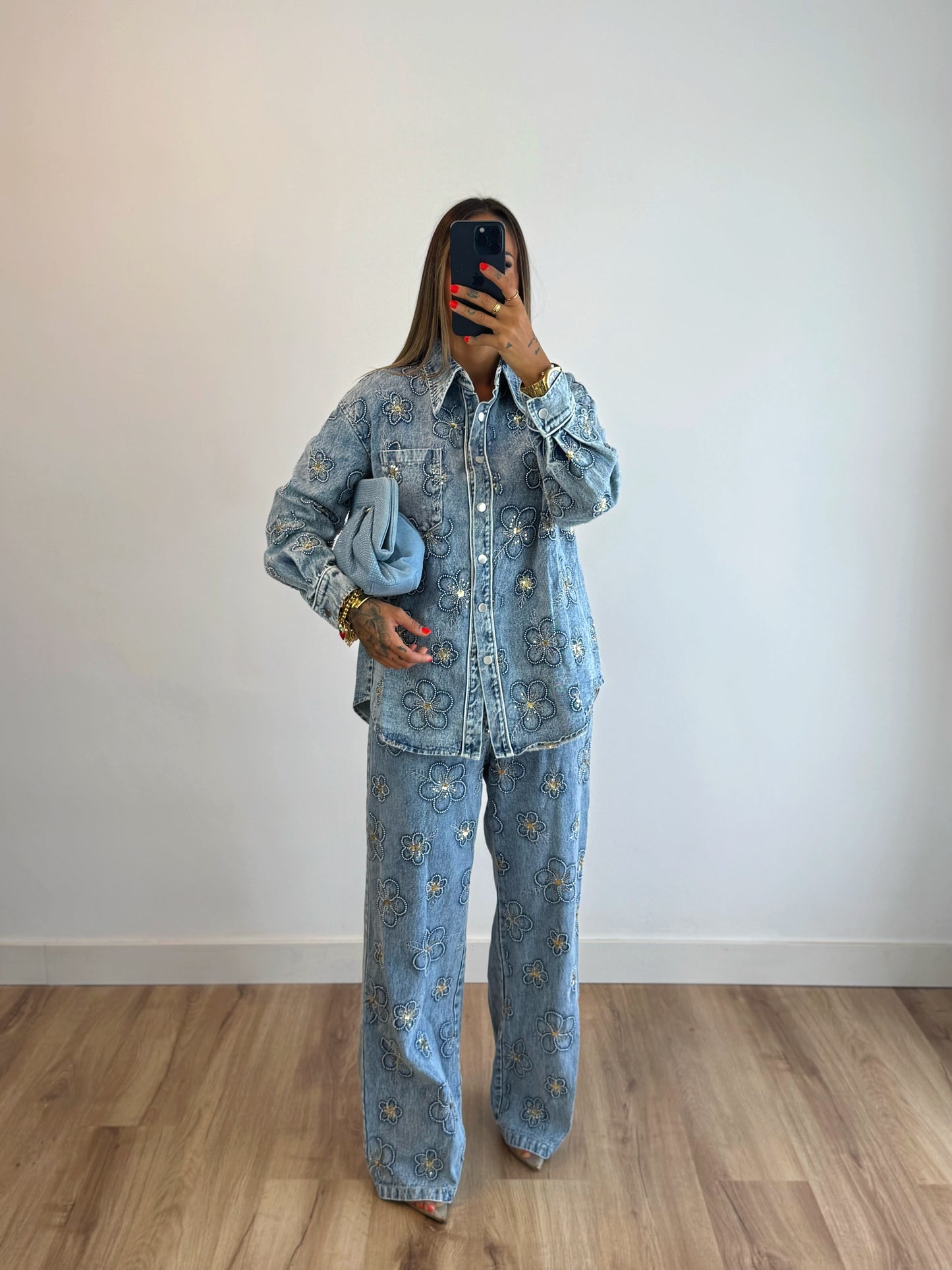 SOBRE | CAMISA OVER PREMIUM FLOWERS