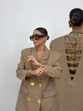 BLAZER OVER BUCKLE