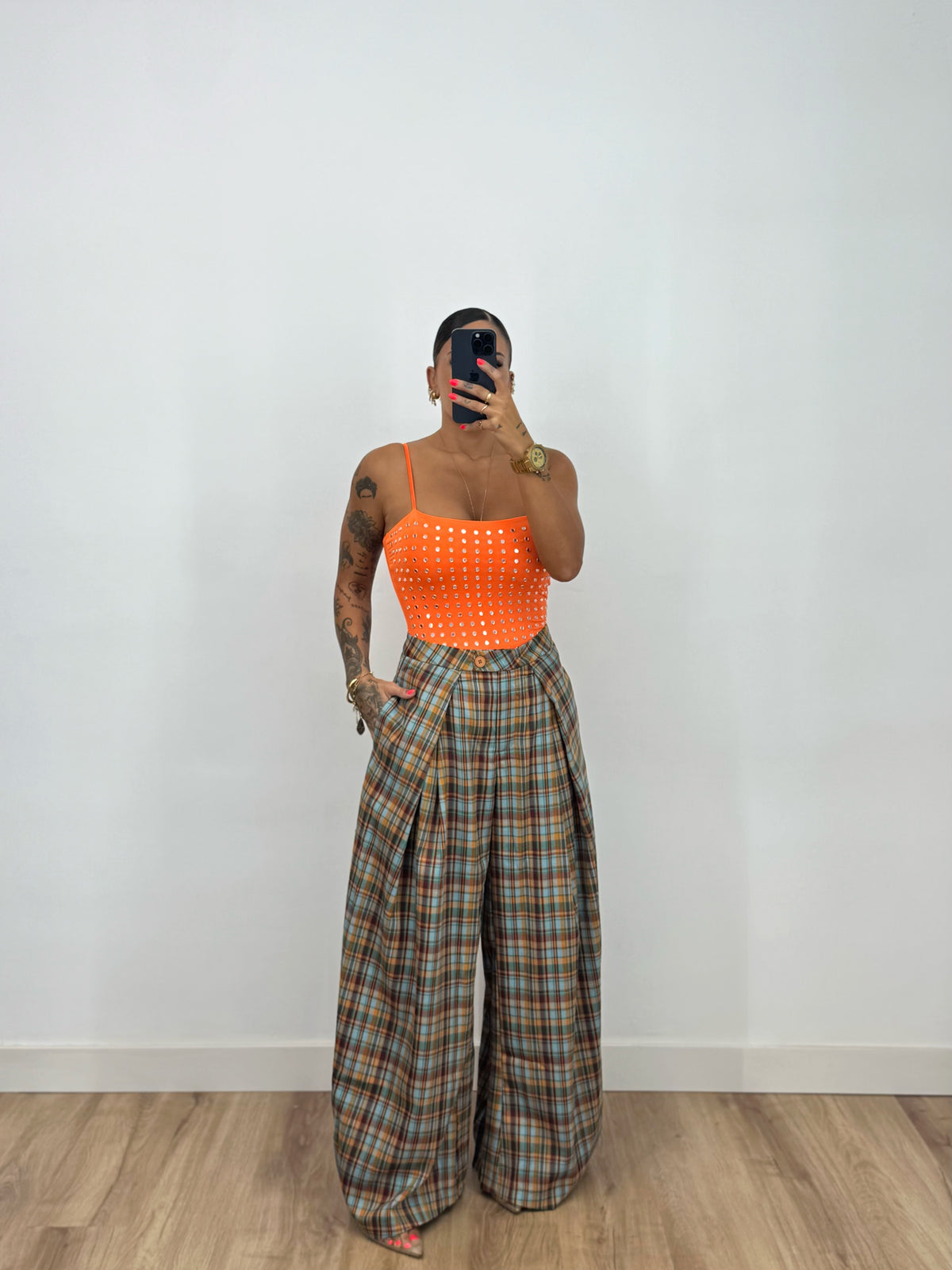 BODY ORANGE MIRROR