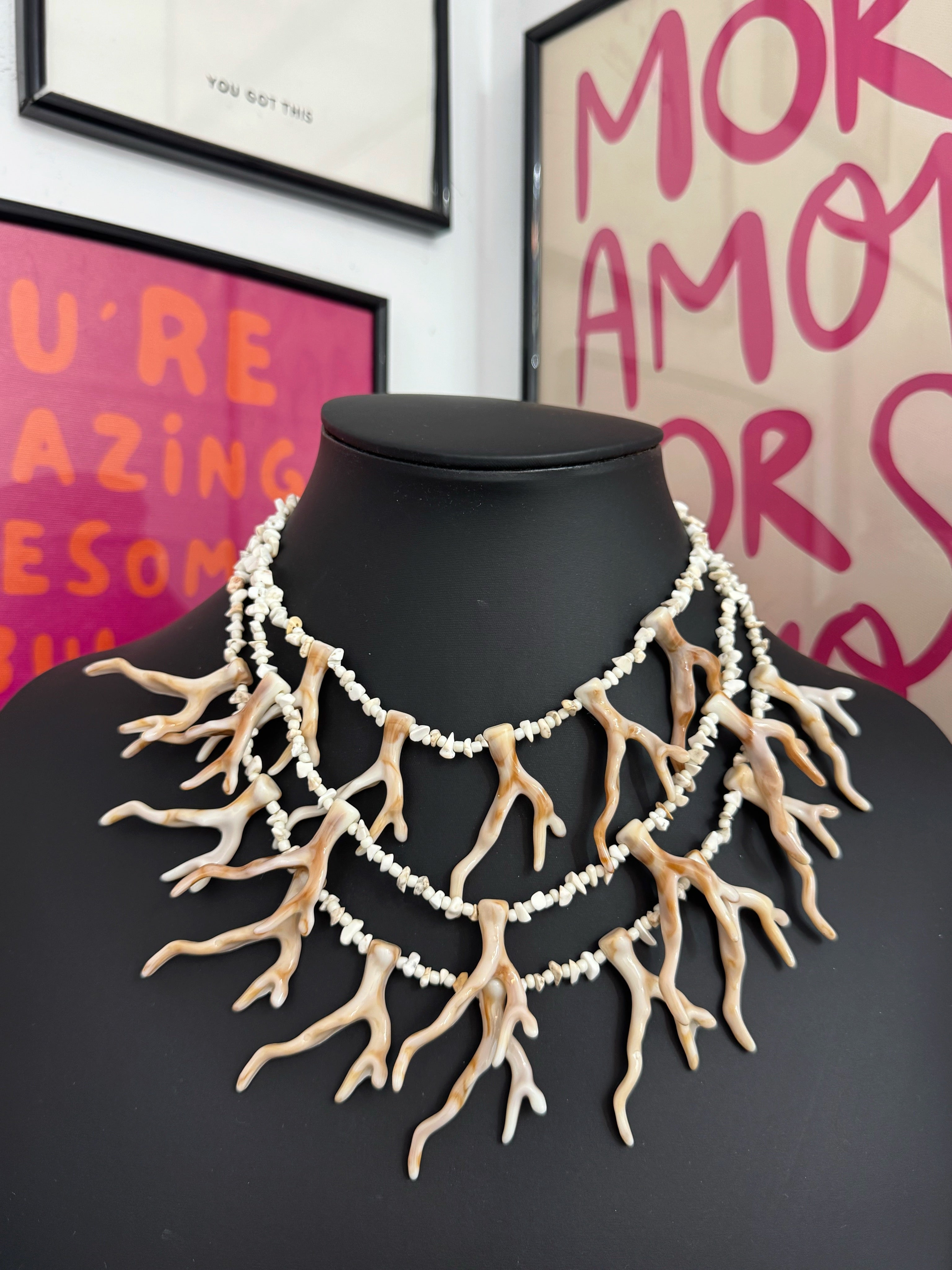 COLLAR TRIPLE CORAL NUDD