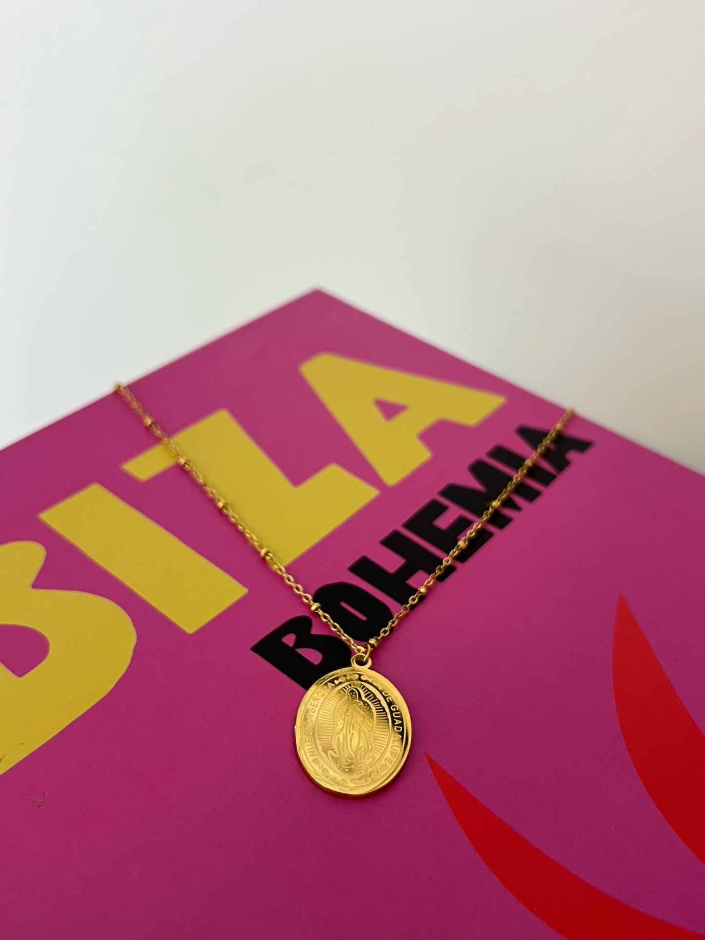 COLLAR GOLD GUADALUPE