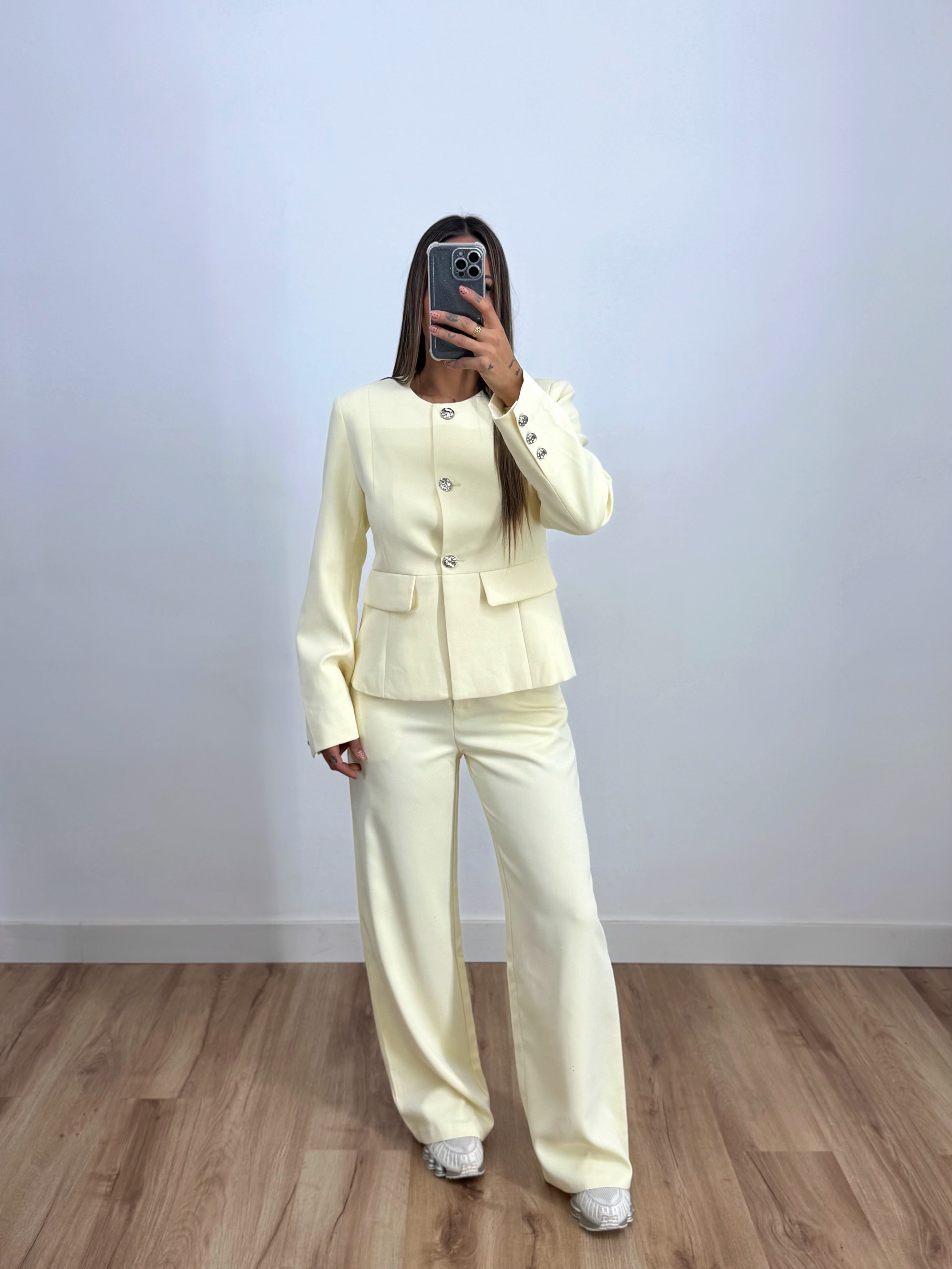 TRAJE PREMIUM CELINE CREM