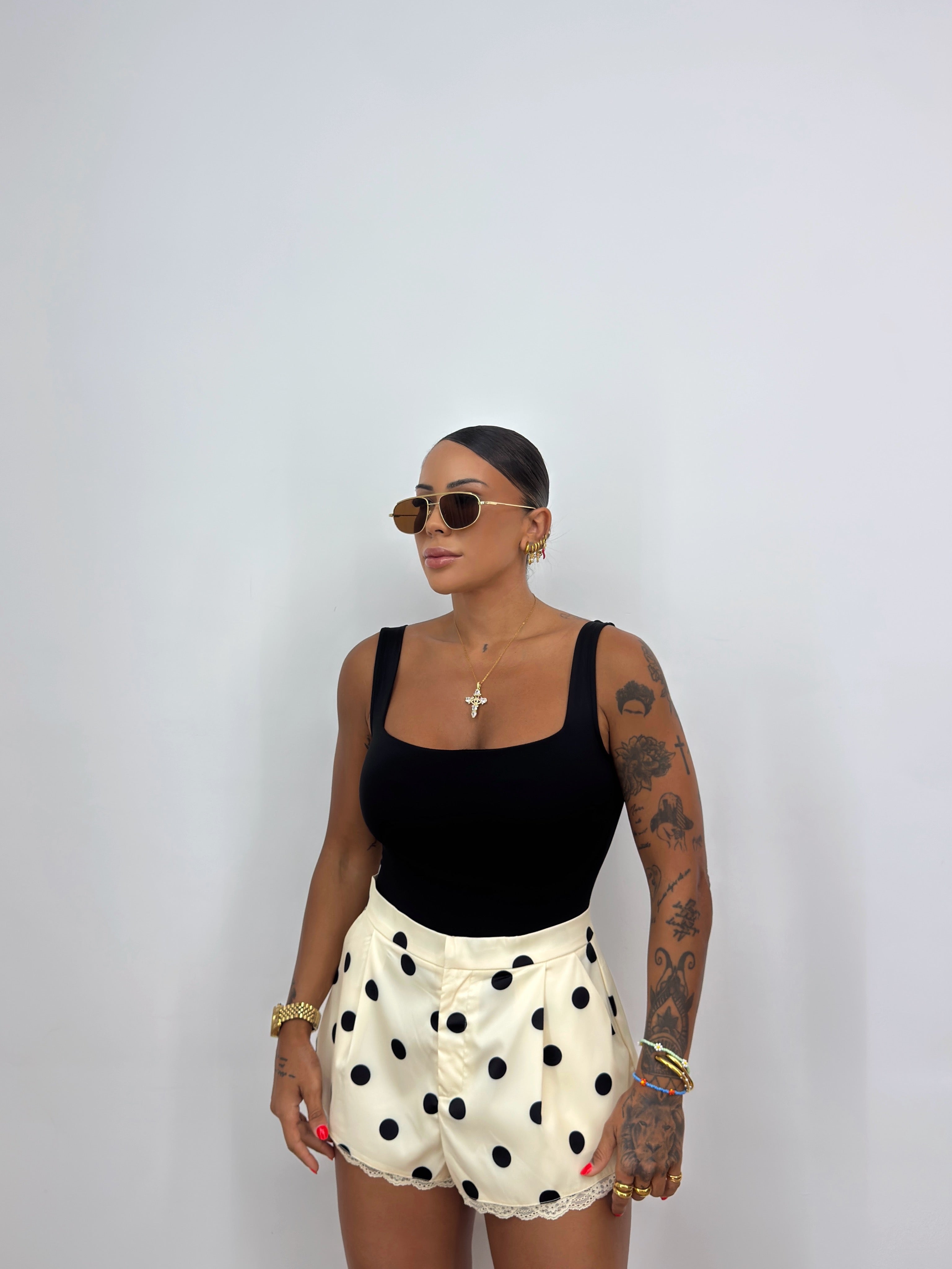 SHORT PREMIUM SATINADO POLKA DOTS YELL