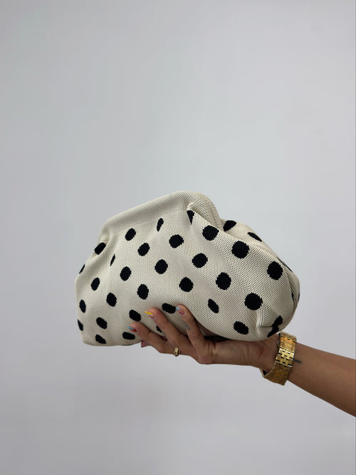 CLUTCH POLKA DOTS