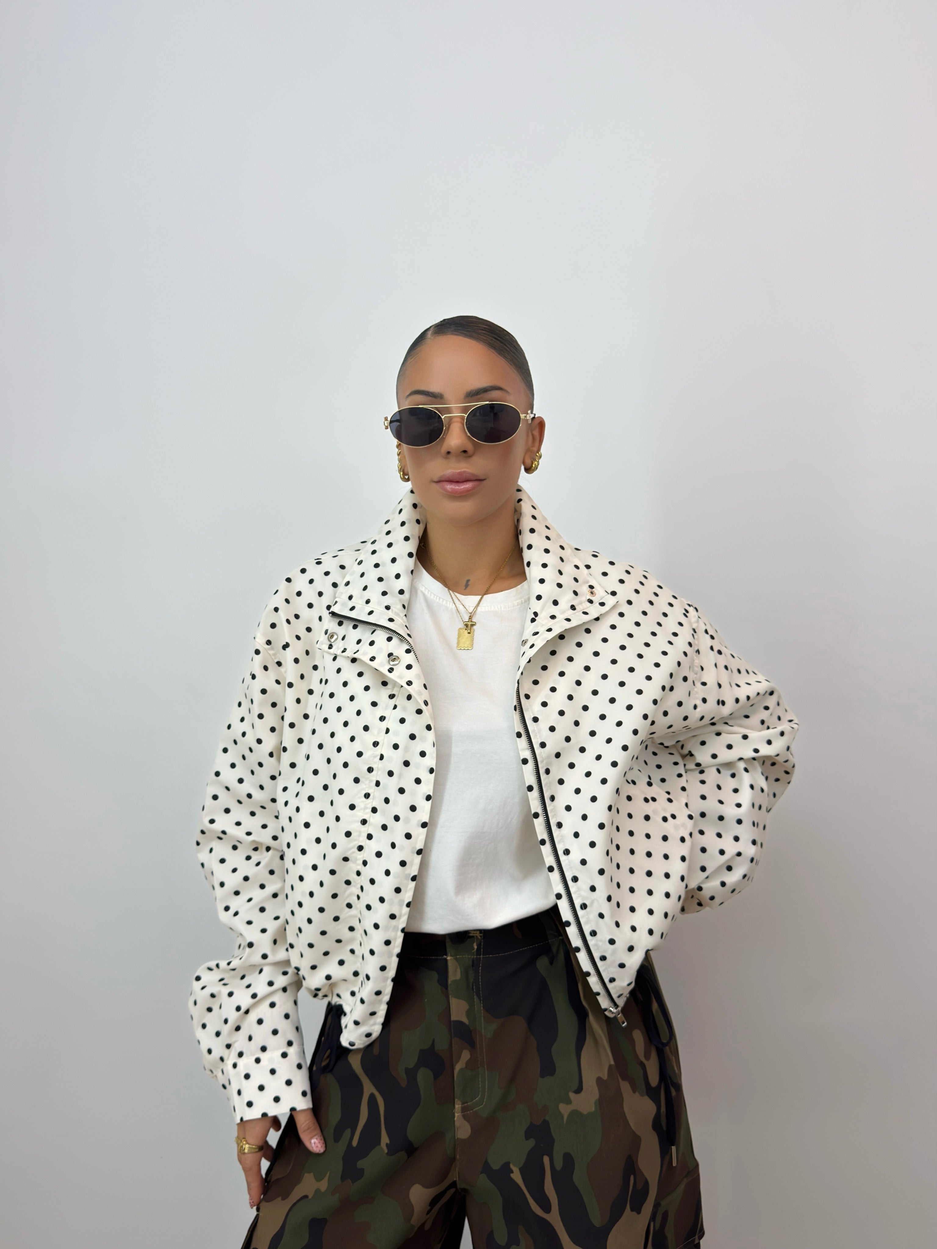 CHAQUETA CROPPED POLKA DOTS