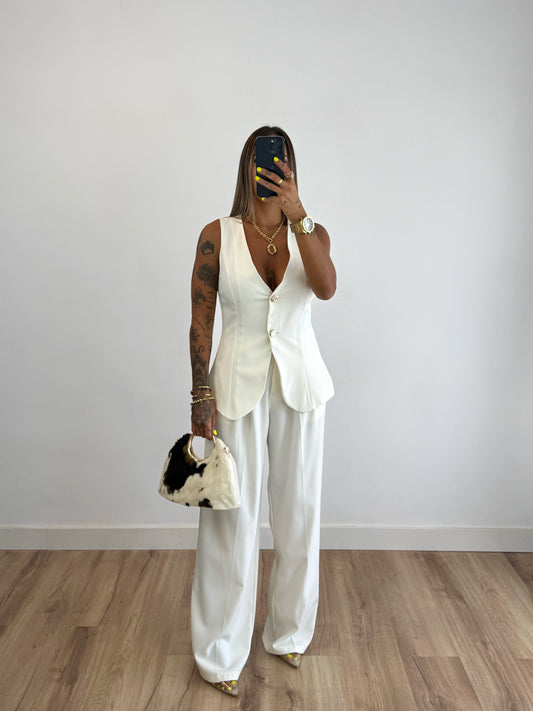 TRAJE CHAL WHITE