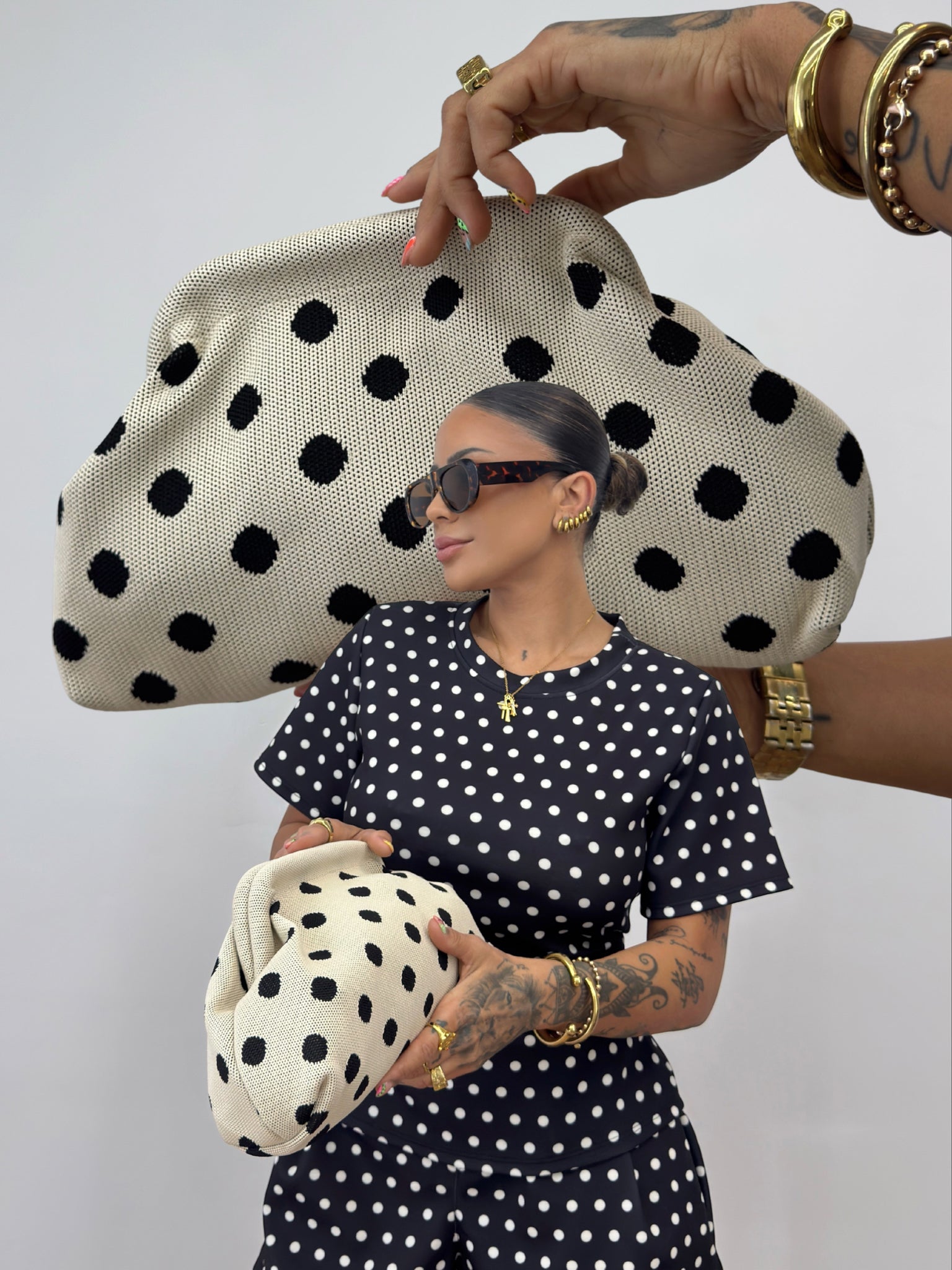 CLUTCH POLKA DOTS