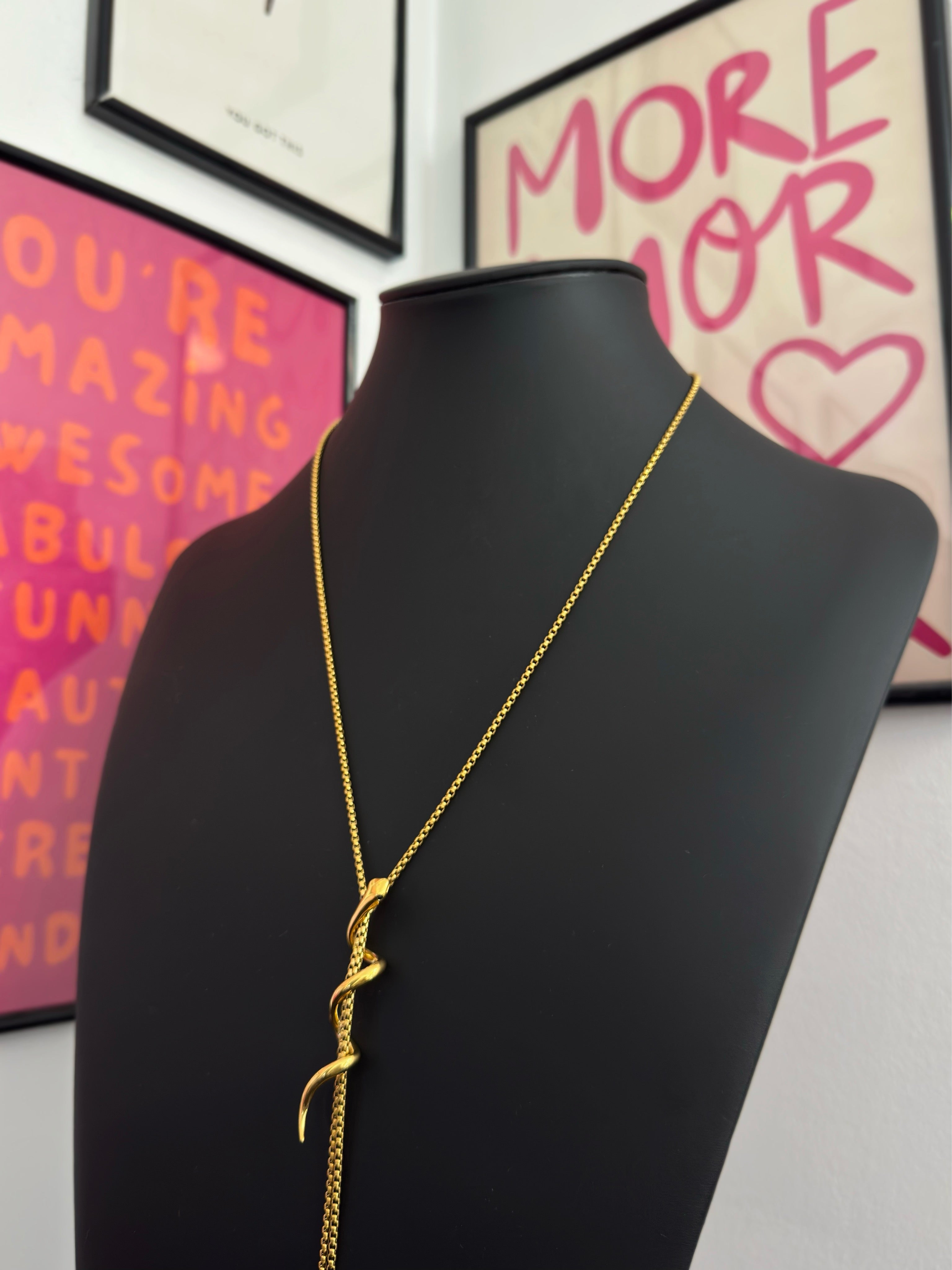 COLLAR LONG SNAKE