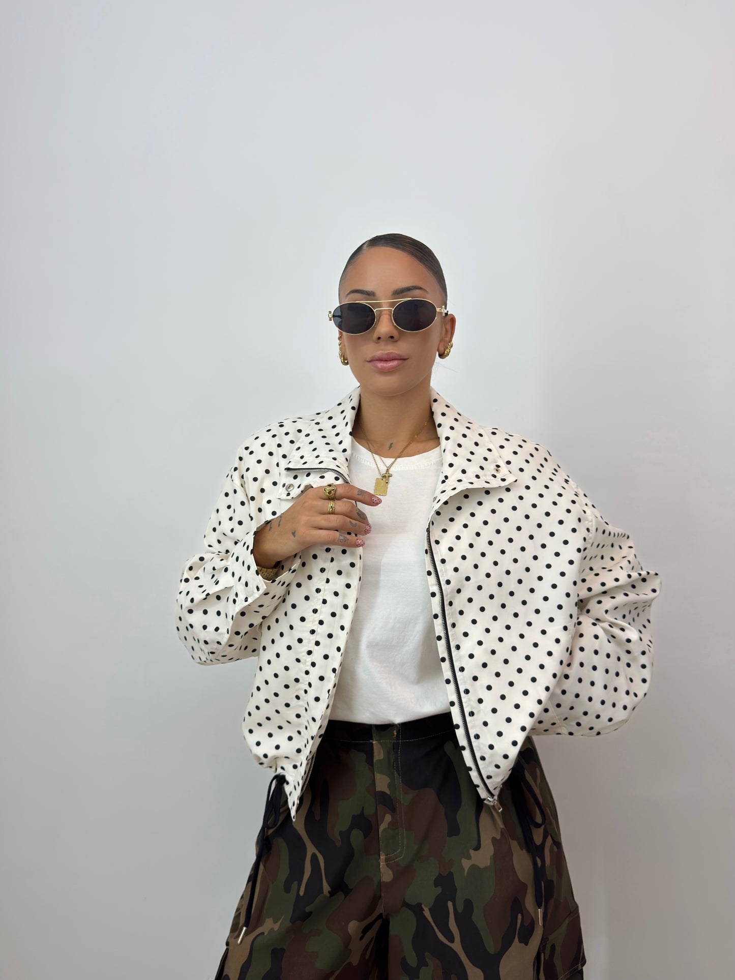 CHAQUETA CROPPED POLKA DOTS