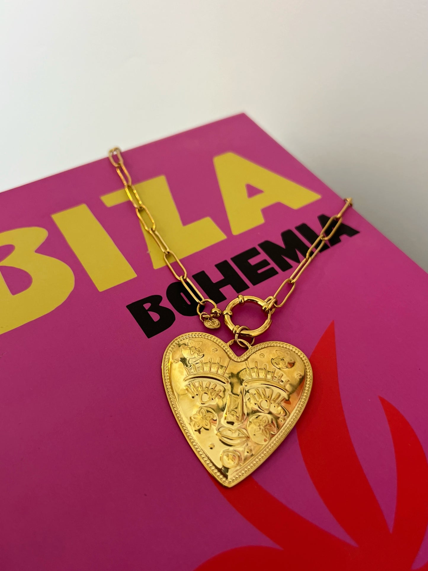COLLAR PLAK HEART