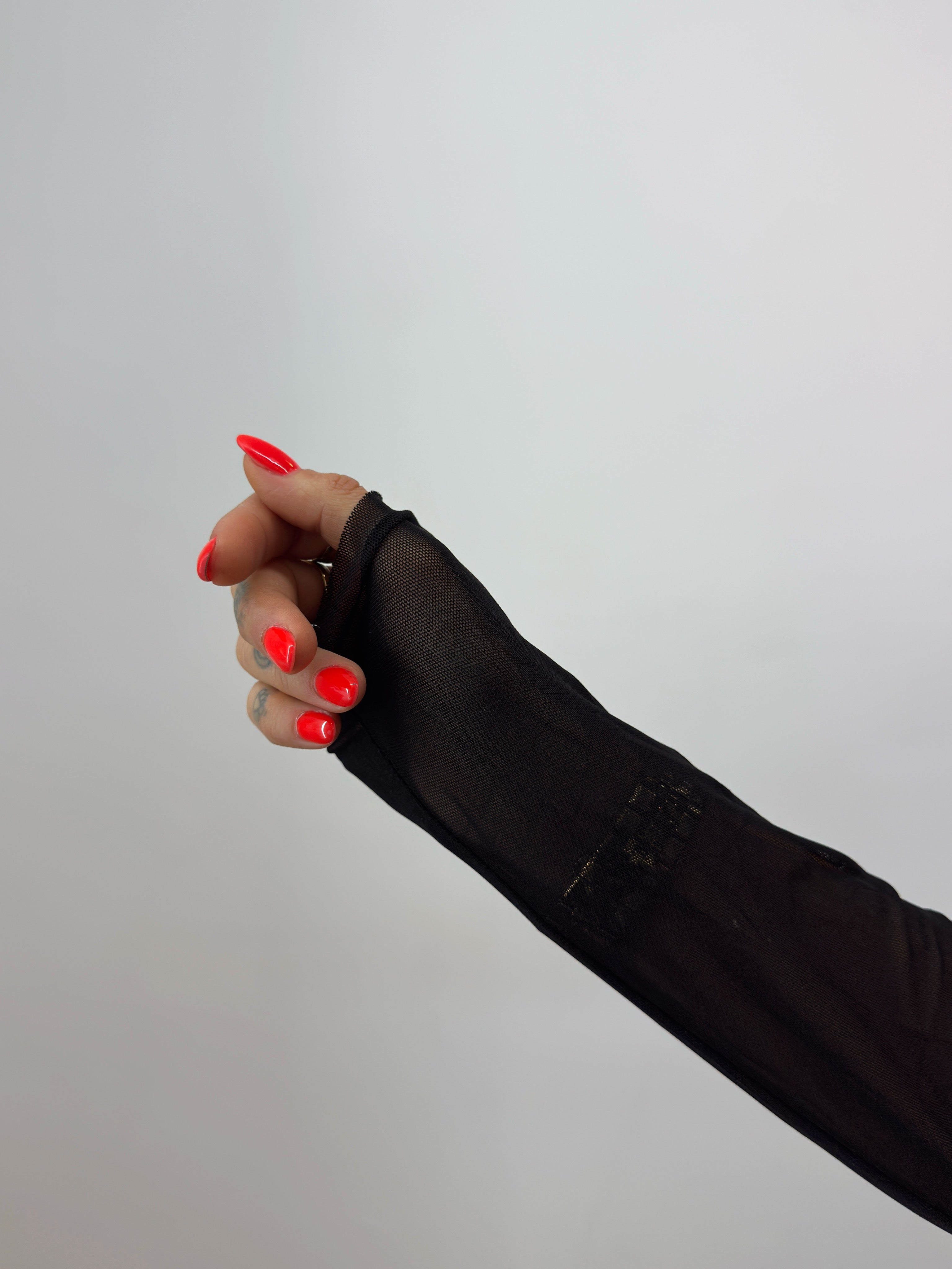 CAMISETA OVER PREMIUM SHINNY BLACK