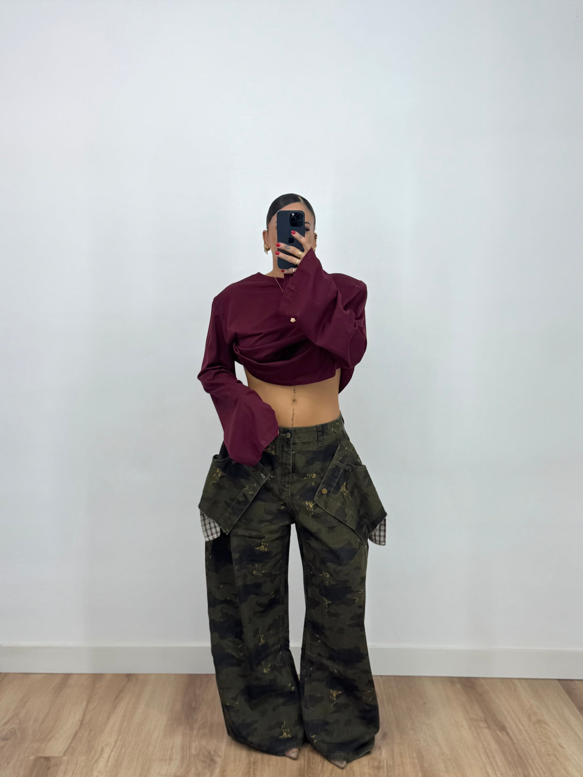 JEANS OVER CAMO
