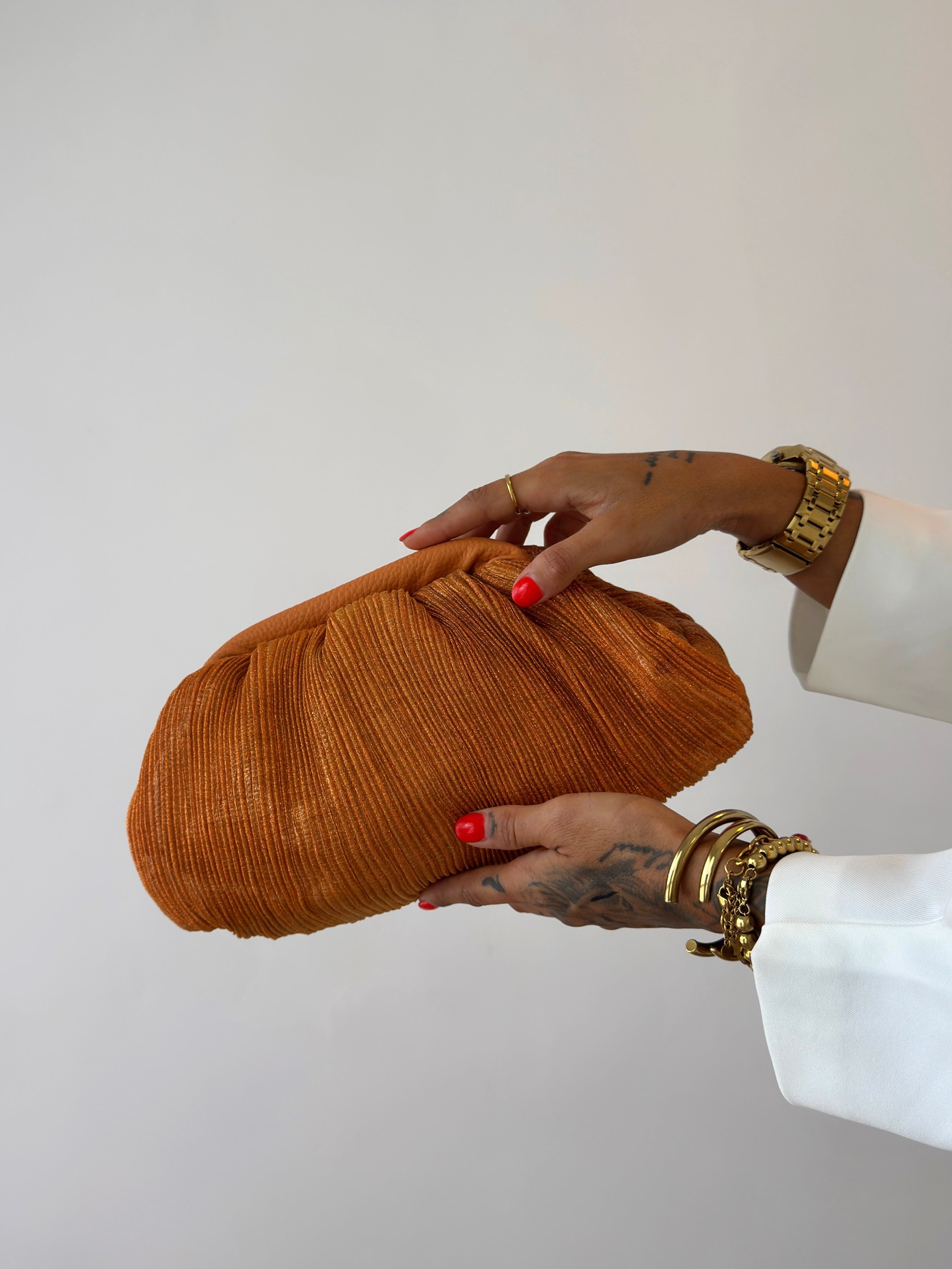 CLUTCH SHINNY ORANGE