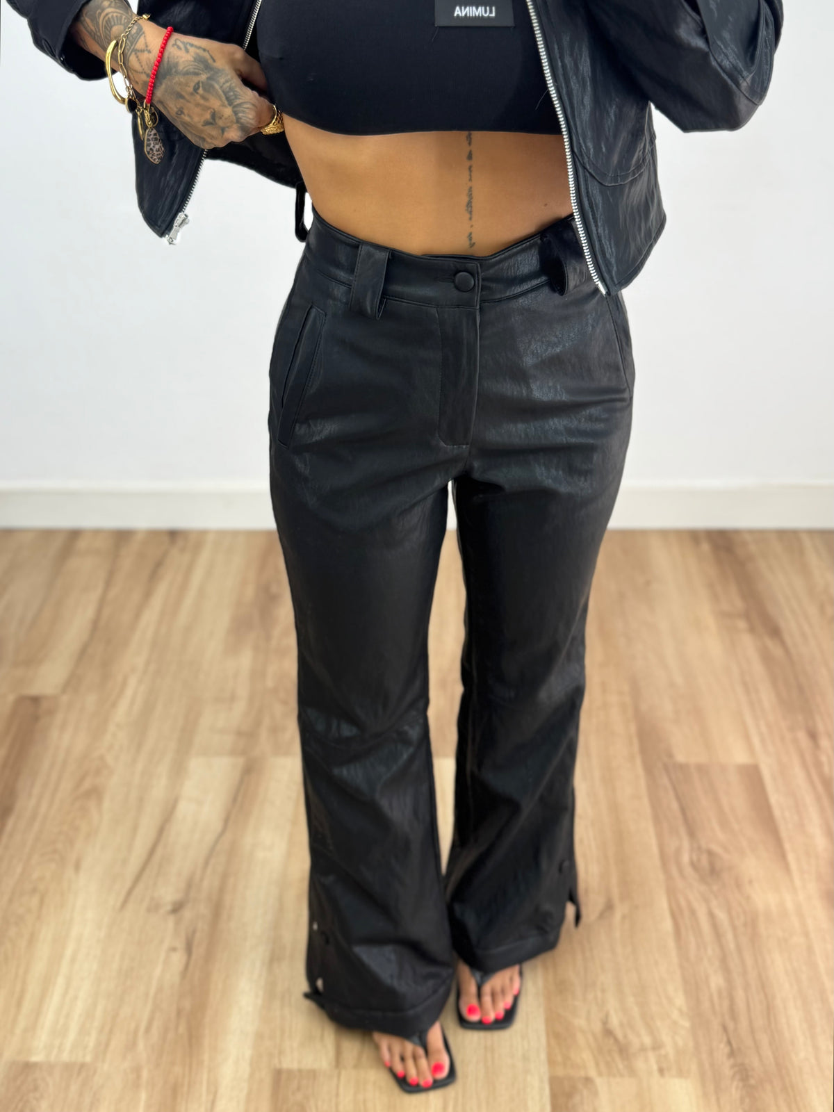 PANTALÓN ECO PIEL LUMINA