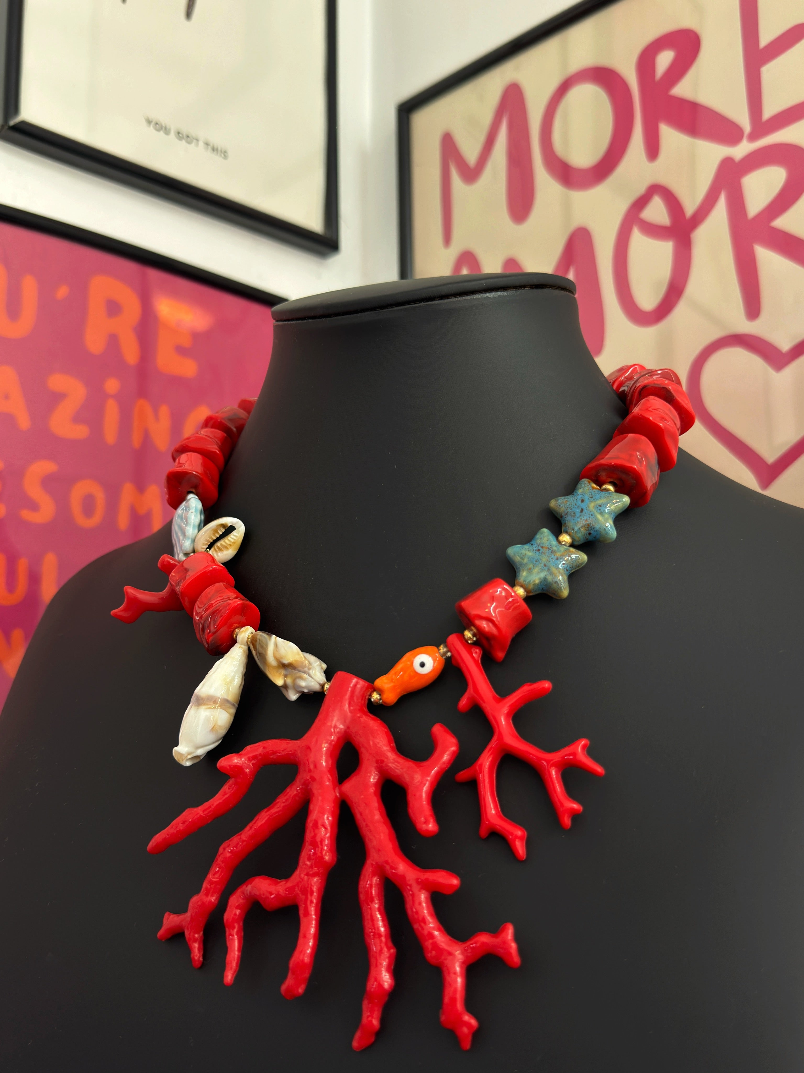 COLLAR CORAL FISH