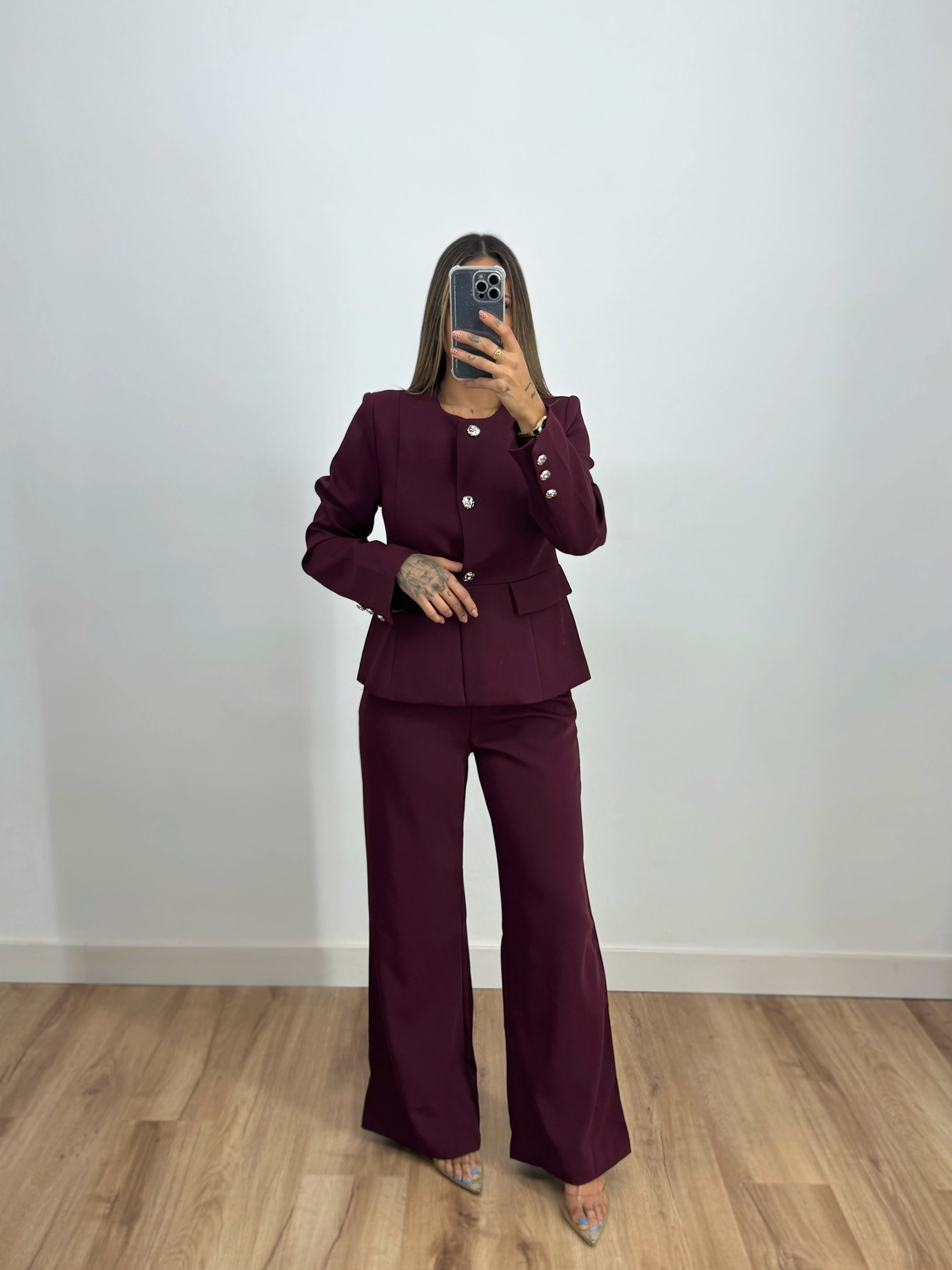 TRAJE PREMIUM CELINE WINE