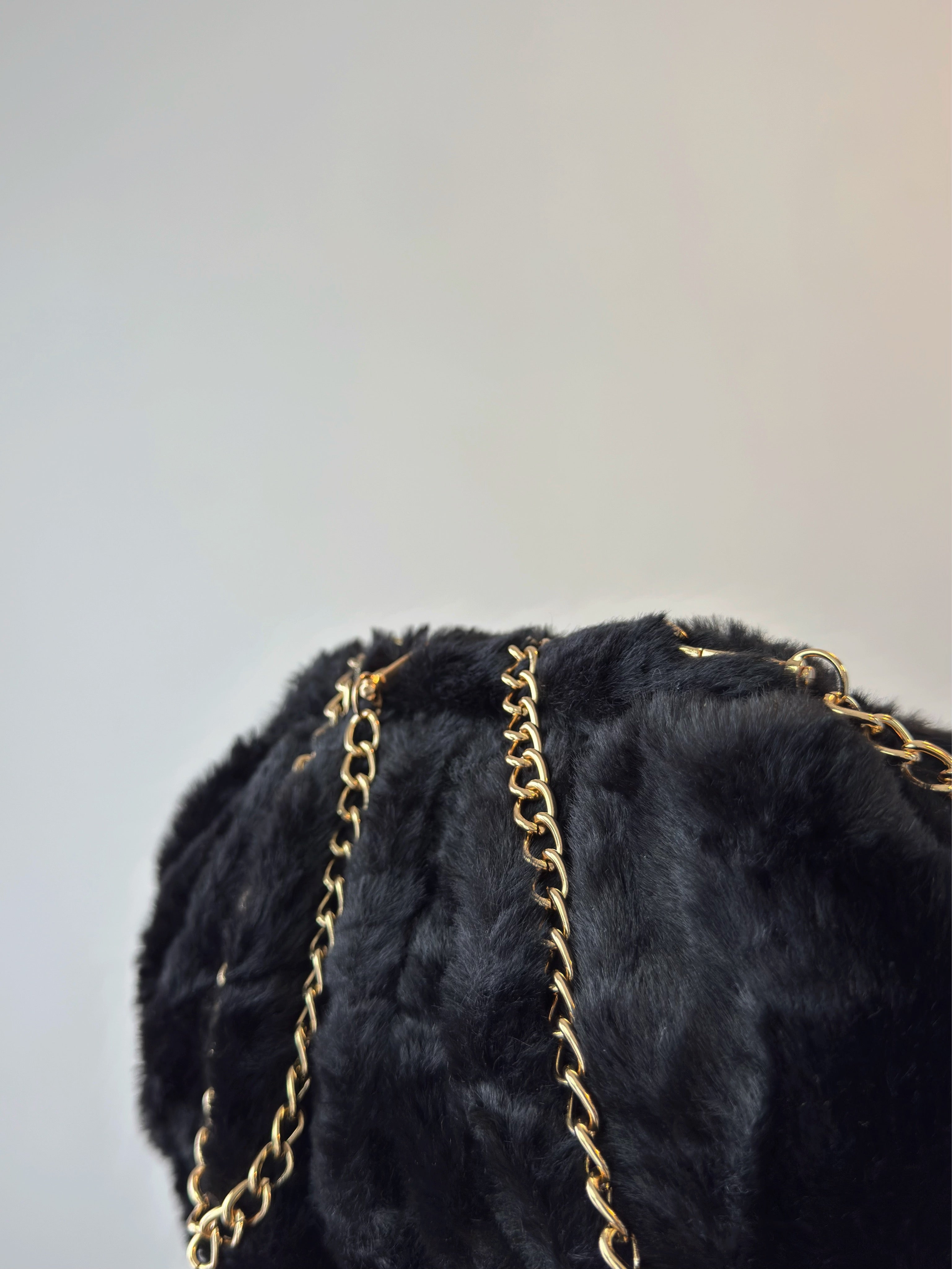 CLUTCH PREMIUM FAUX FUX BLACK